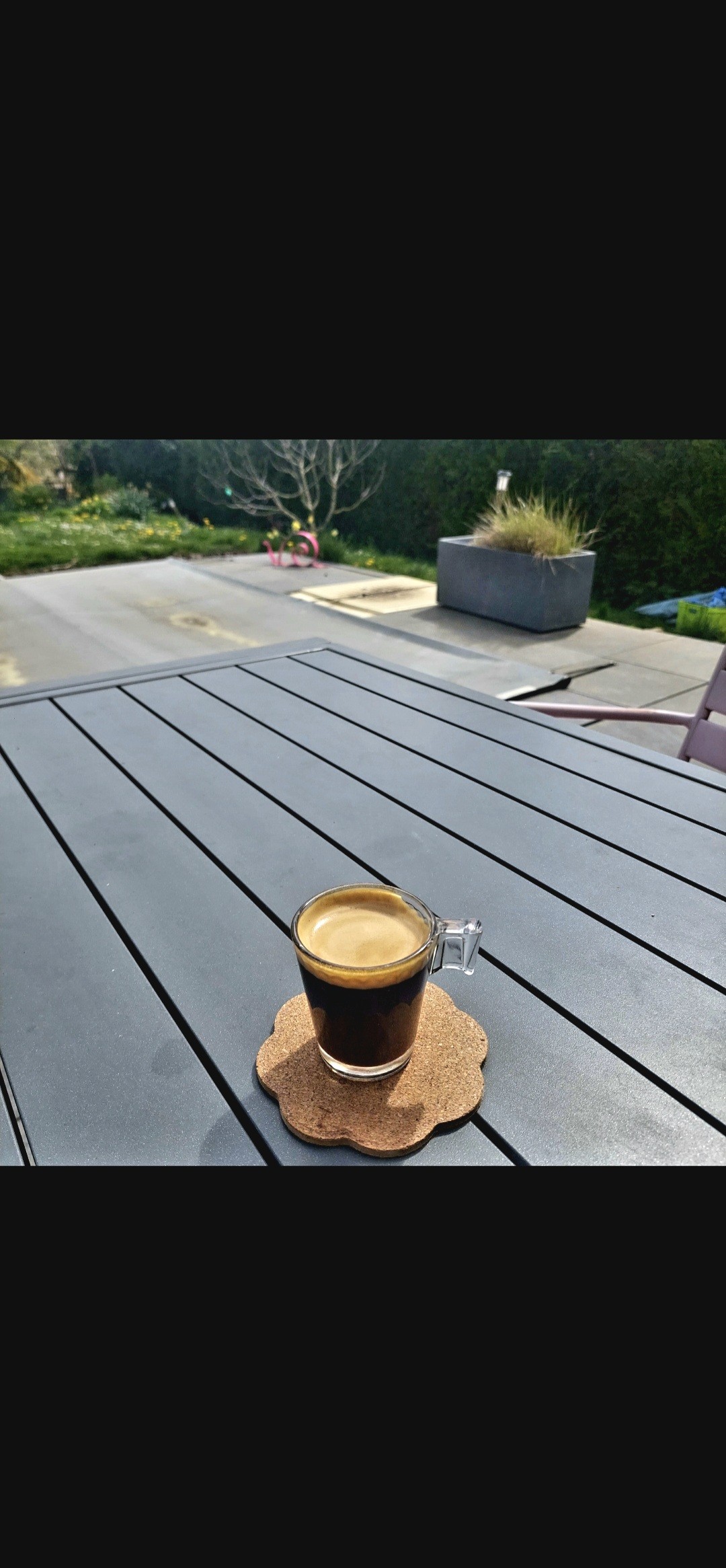 Café Chocaman bio pure origine en grains Mexique
La température extérieure est juste parfaite un petit peu comme ce café