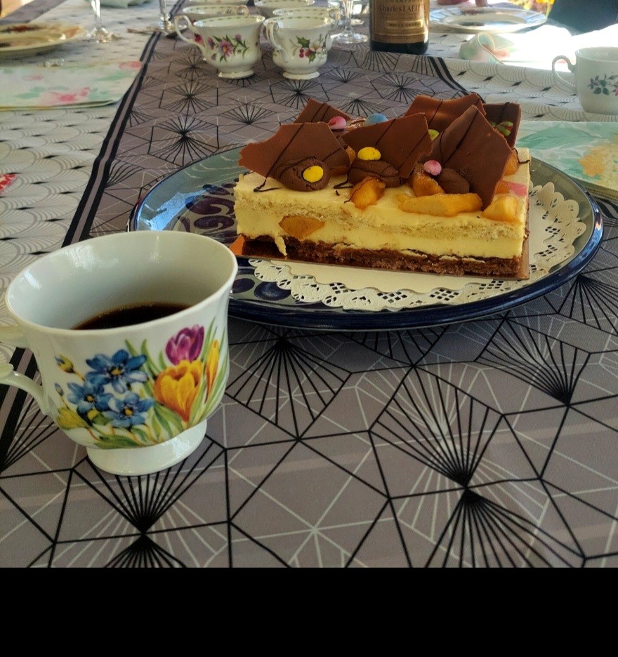Carte Noire moulu 

Fin de repas de Pâques en famille avec un café filtre tout simplement 