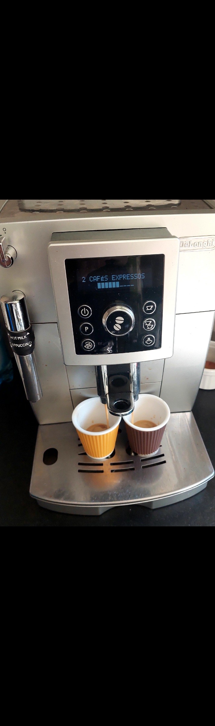 Café Lavazza espresso barista 

Besoin d'un expresso overcharged pour cette journée marathon 