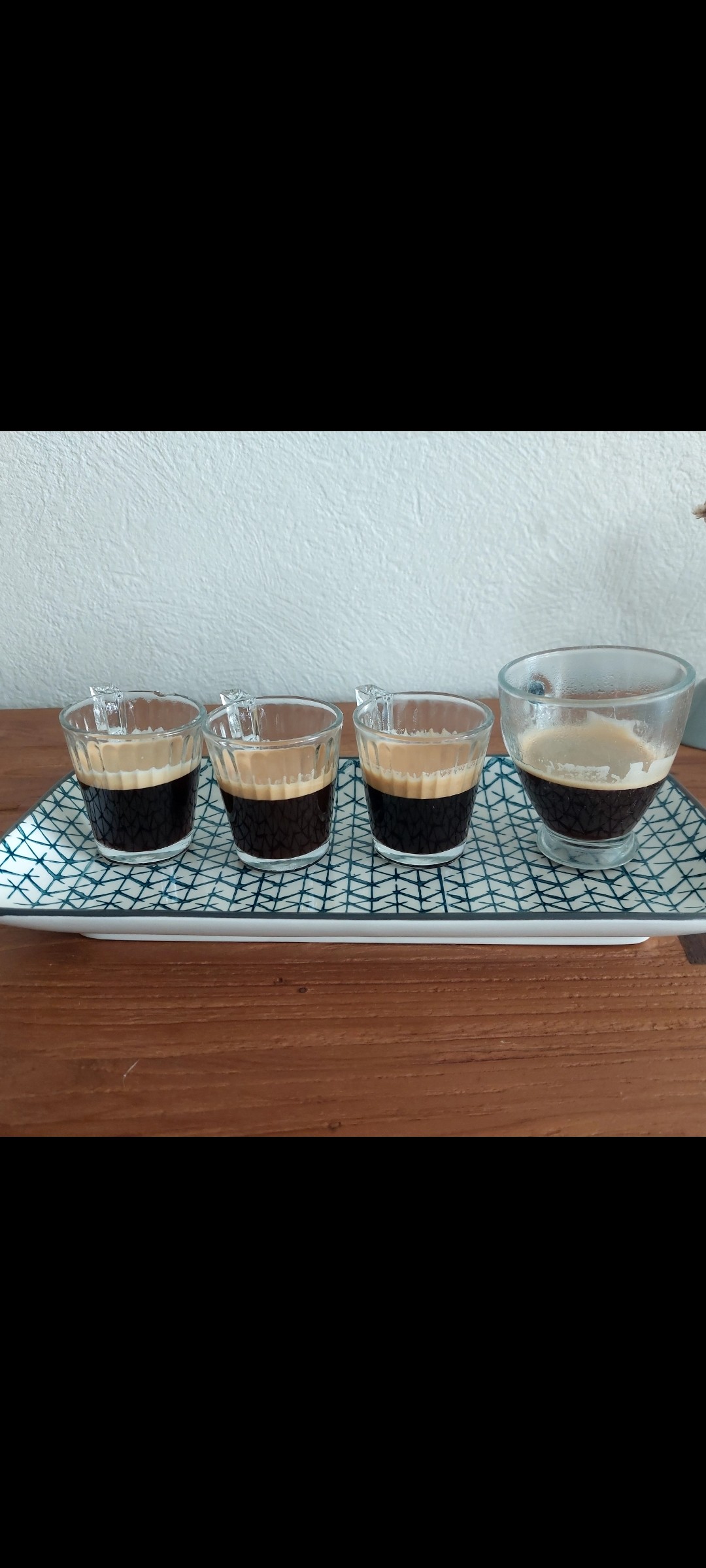 Bellarom coffee beans full bodied aroma bio

Fin de déjeuner familial 