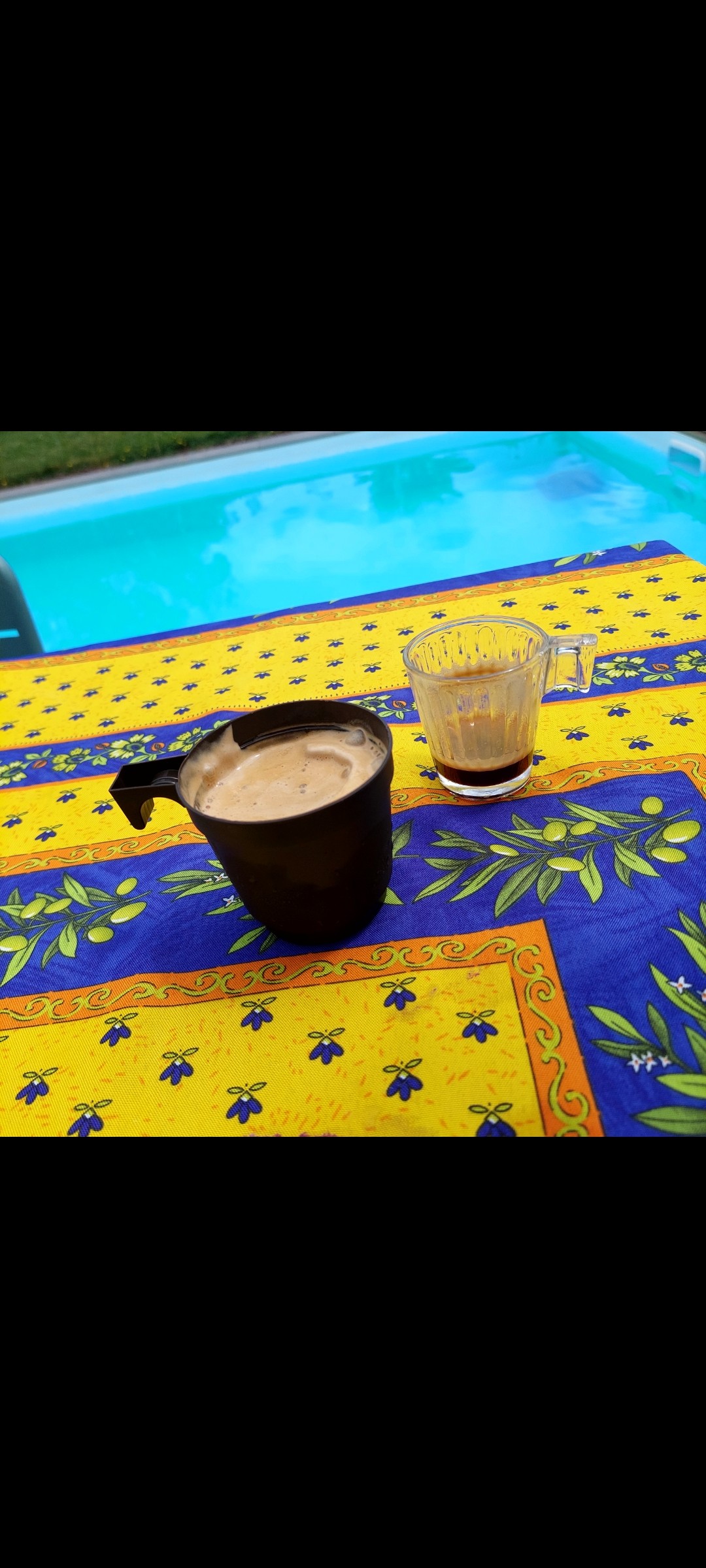Affogato 
Le roman photos dans le lien YouTube ci dessous 