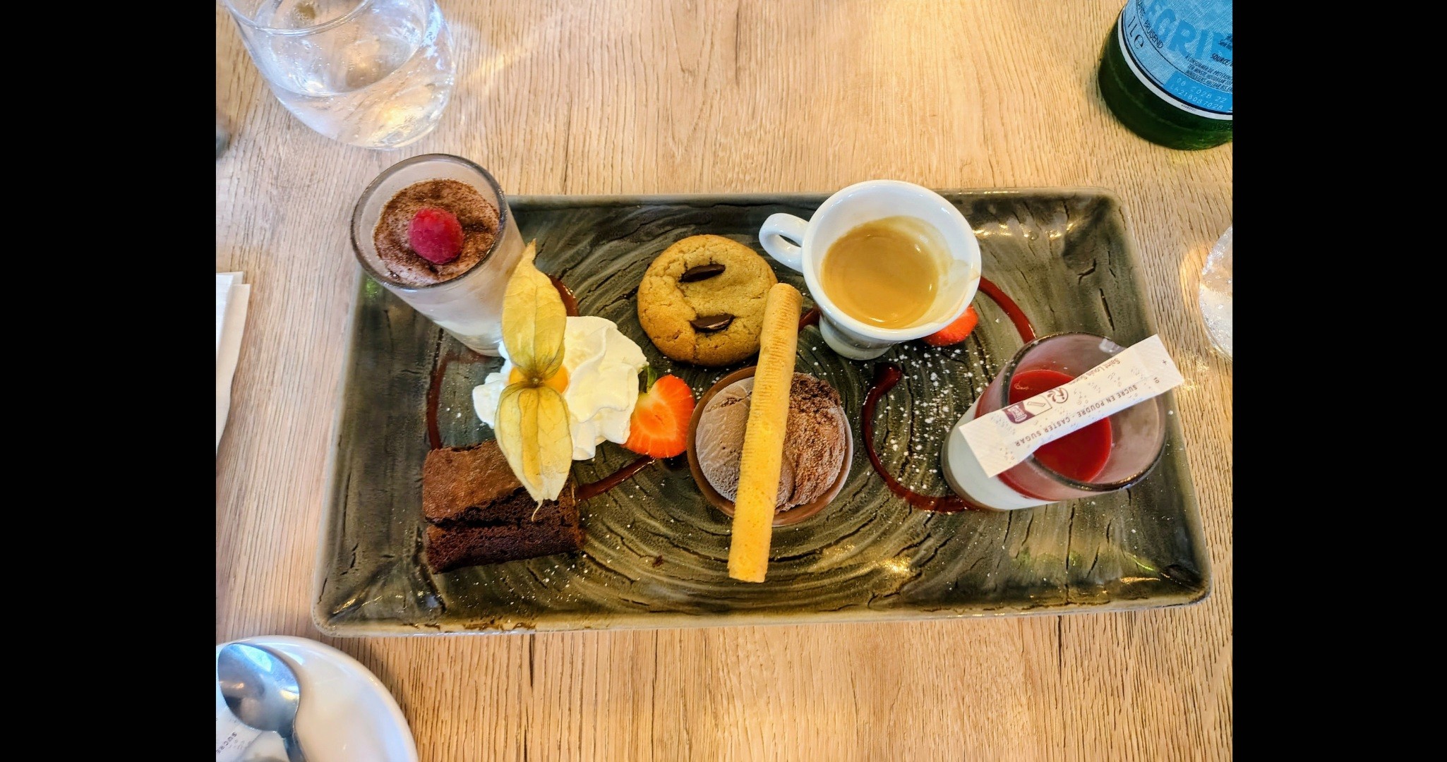 Café Henry Blanc en grains 

Café gourmand 