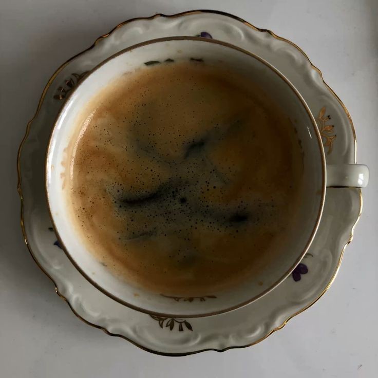 i wanted SO much to find these cups to drink coffee like a pinterest dark academia girl