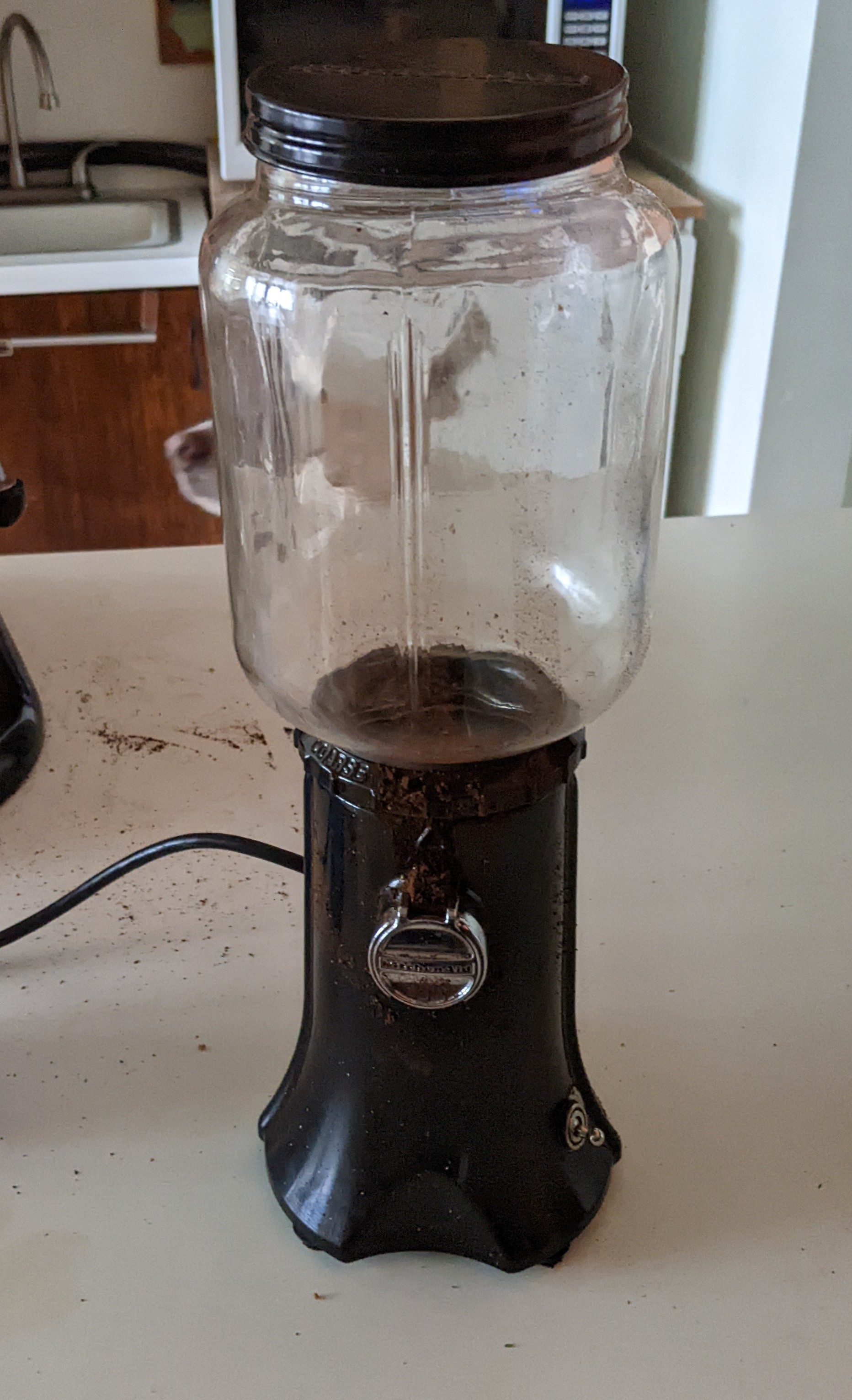 Scary grinder. I would have added the Sugar Dragon Peruvian coffee that I just added but the app won't let me pick it. :(.