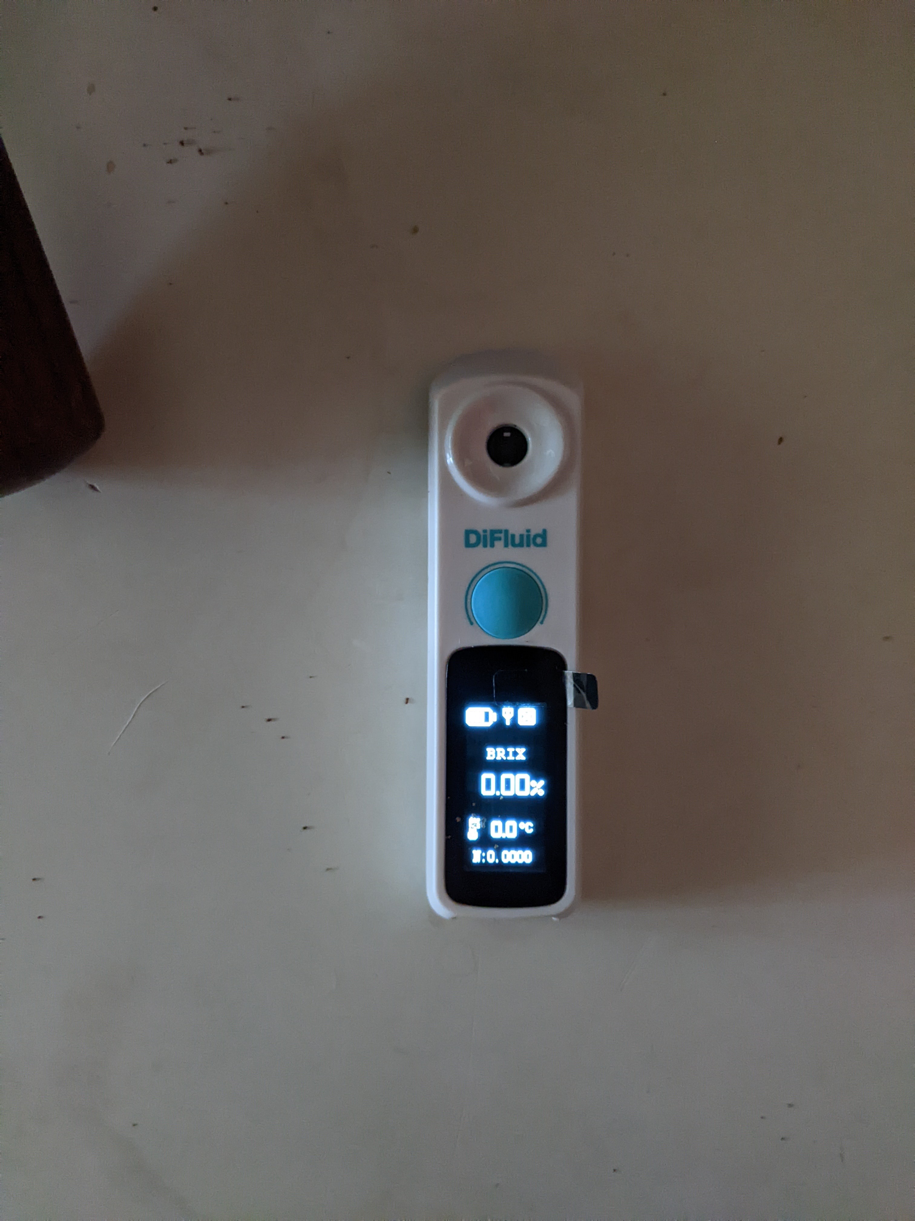 My goal this month is to log my extractions with this difluid Bluetooth refractometer and it's app. 