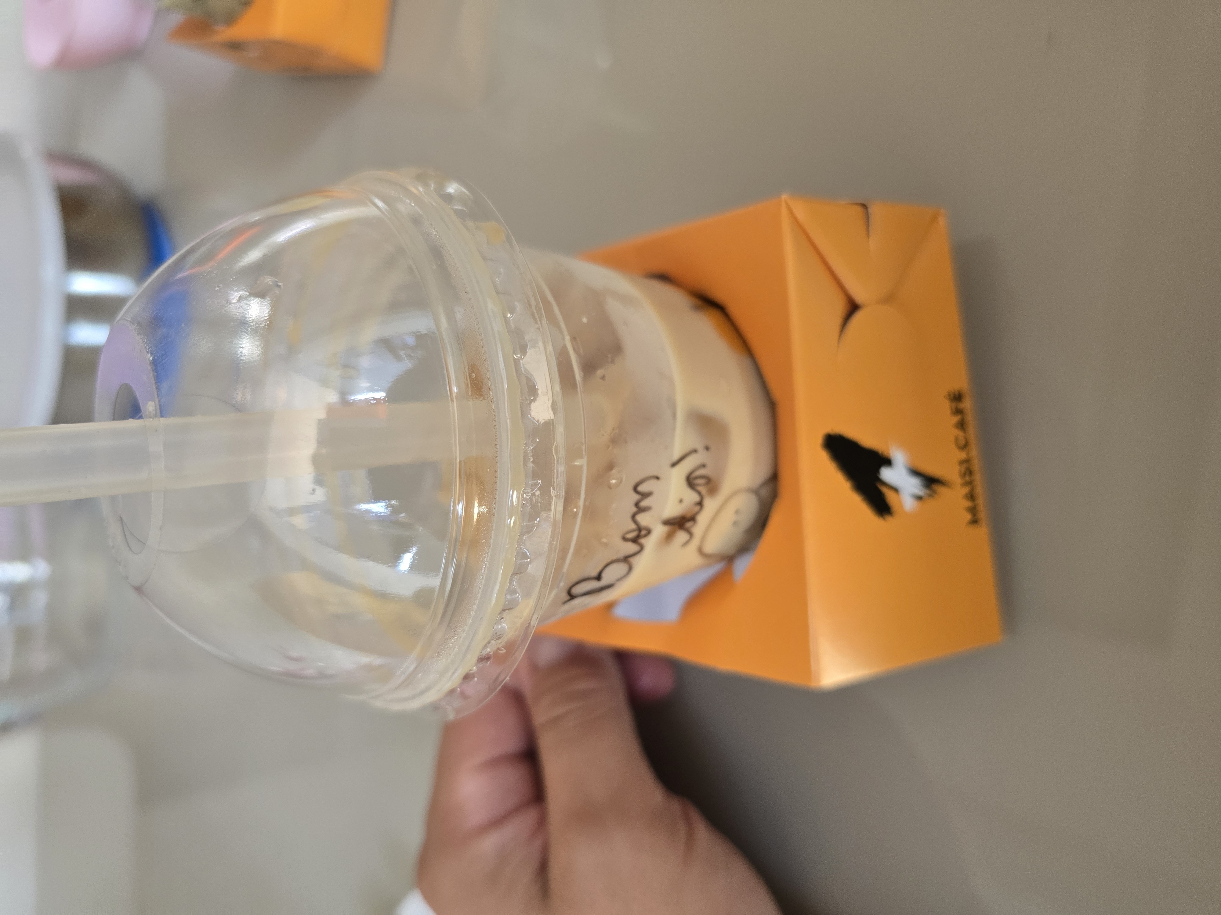 Café Gelado
Caramel (Expresso, Caramelo, Leite e Chocolate Granulê)