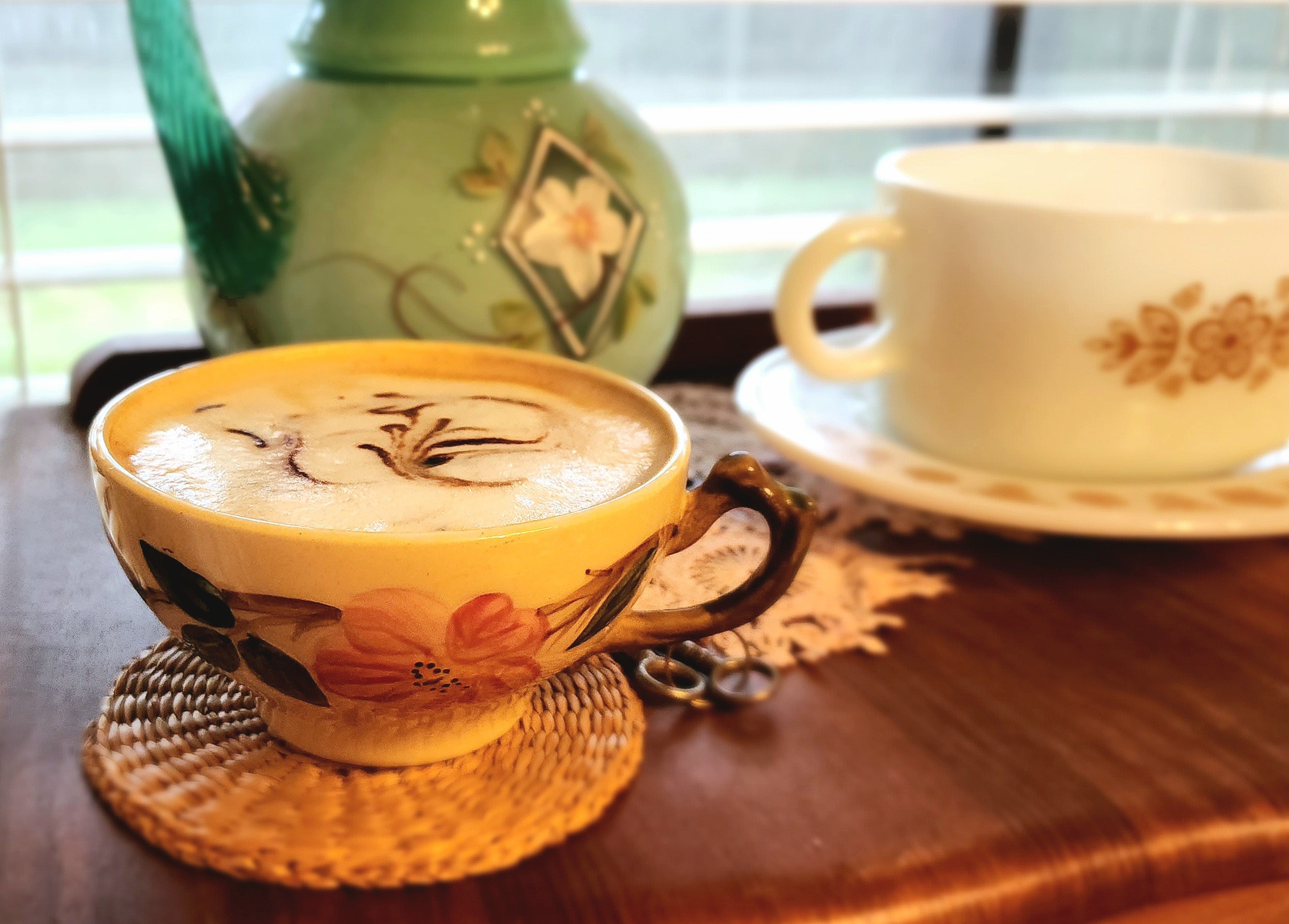 I love my coffee cups and mugs. My favorites have to be ones that belonged to my grandparents ☕🌸
Morning mocha cappuccino 