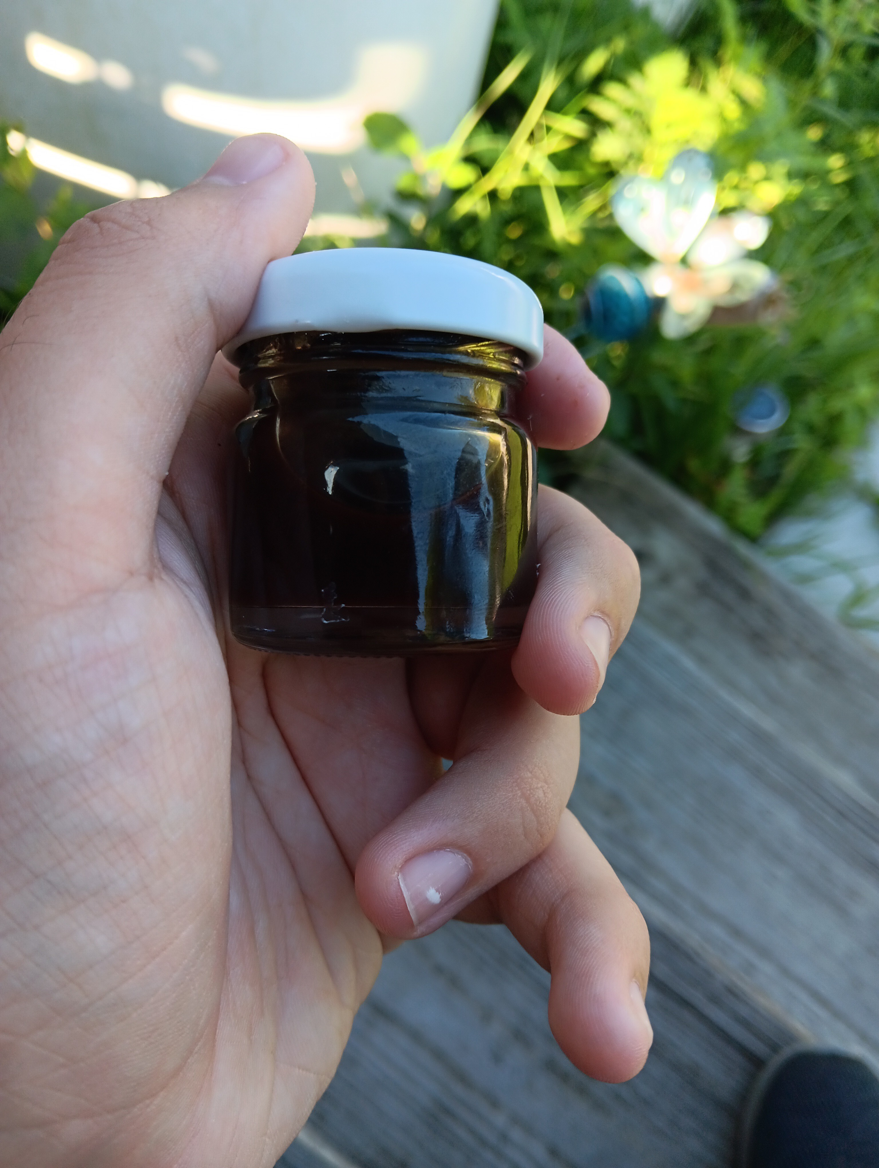 part of my batch of coldbrew concentrate with peppermint and cinamon infused within it(1:1 ratio)