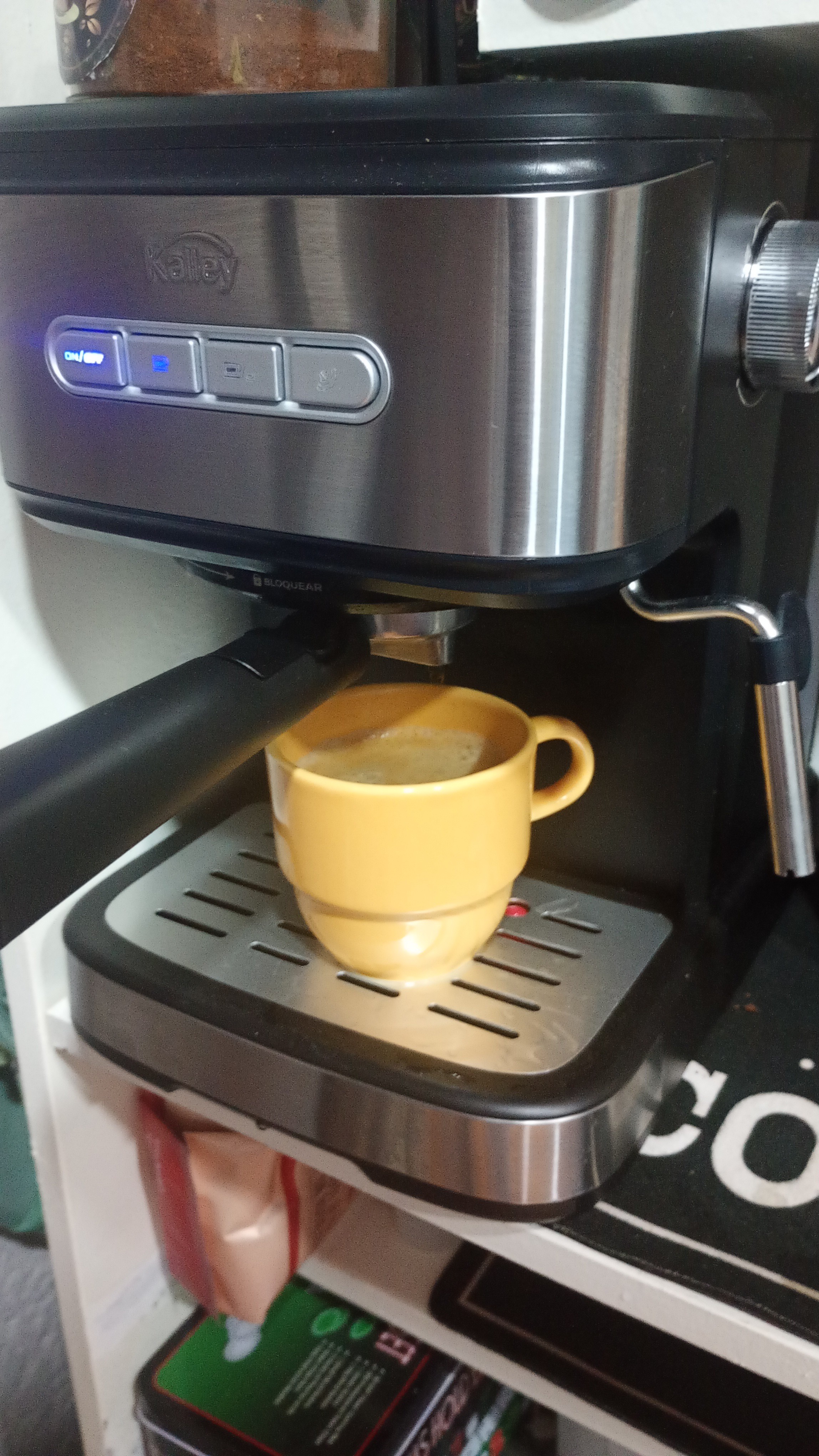 Coffee photo review barista cafe specialty coffee