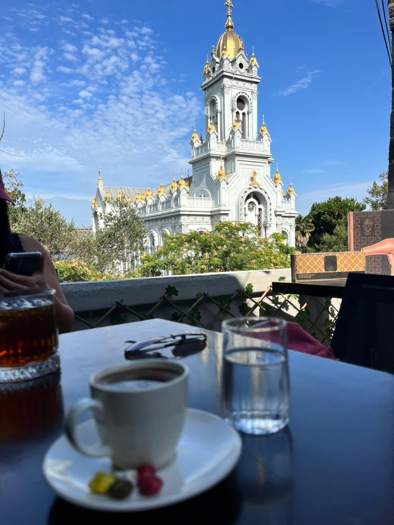 loved the coffee ☕️  and the view 😍 👌 
very good moment 👌 