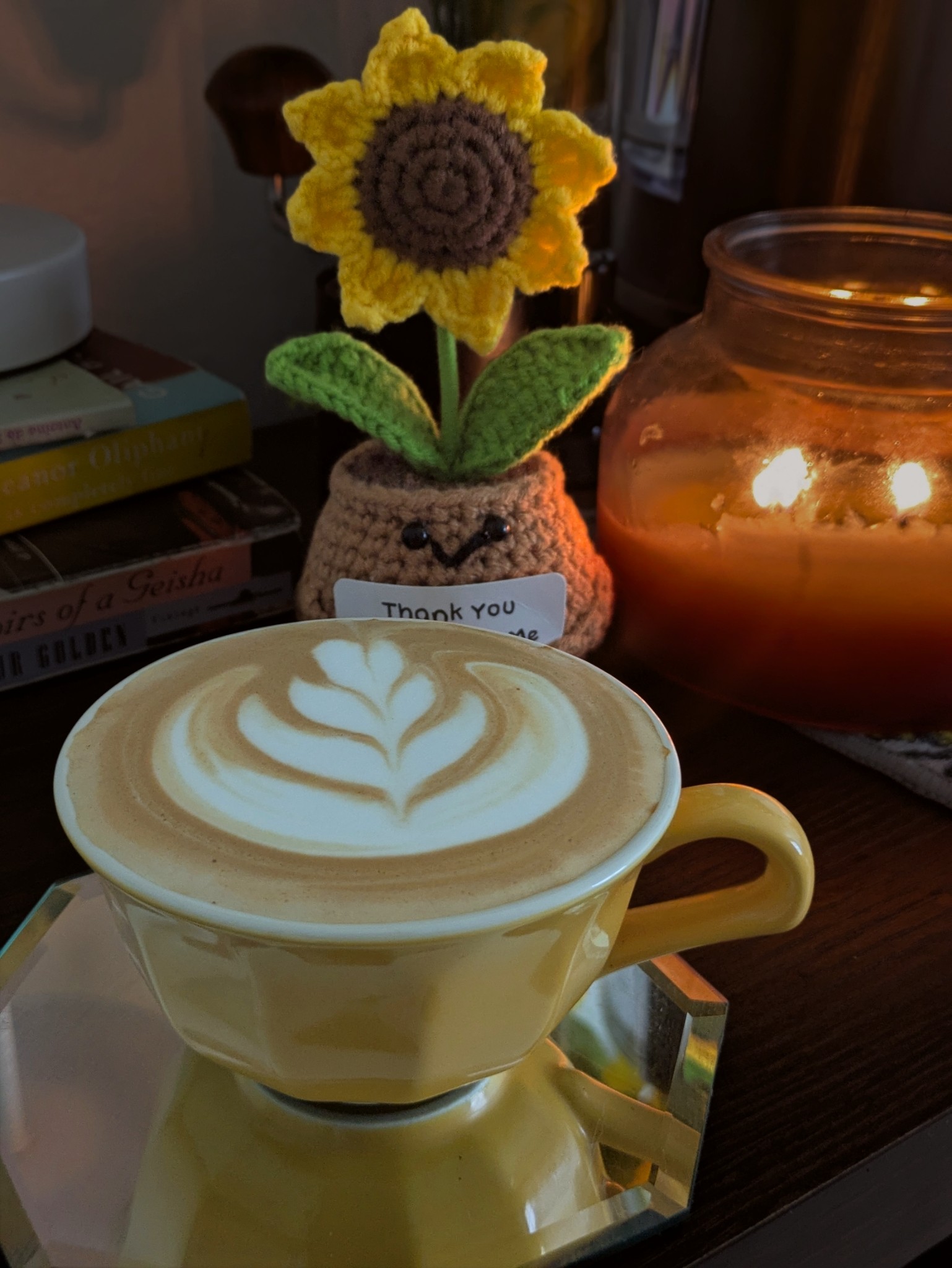 Este es de mis más bonitos latte art 🌻🔥
Sígueme en Instagram @cafecito_with_me