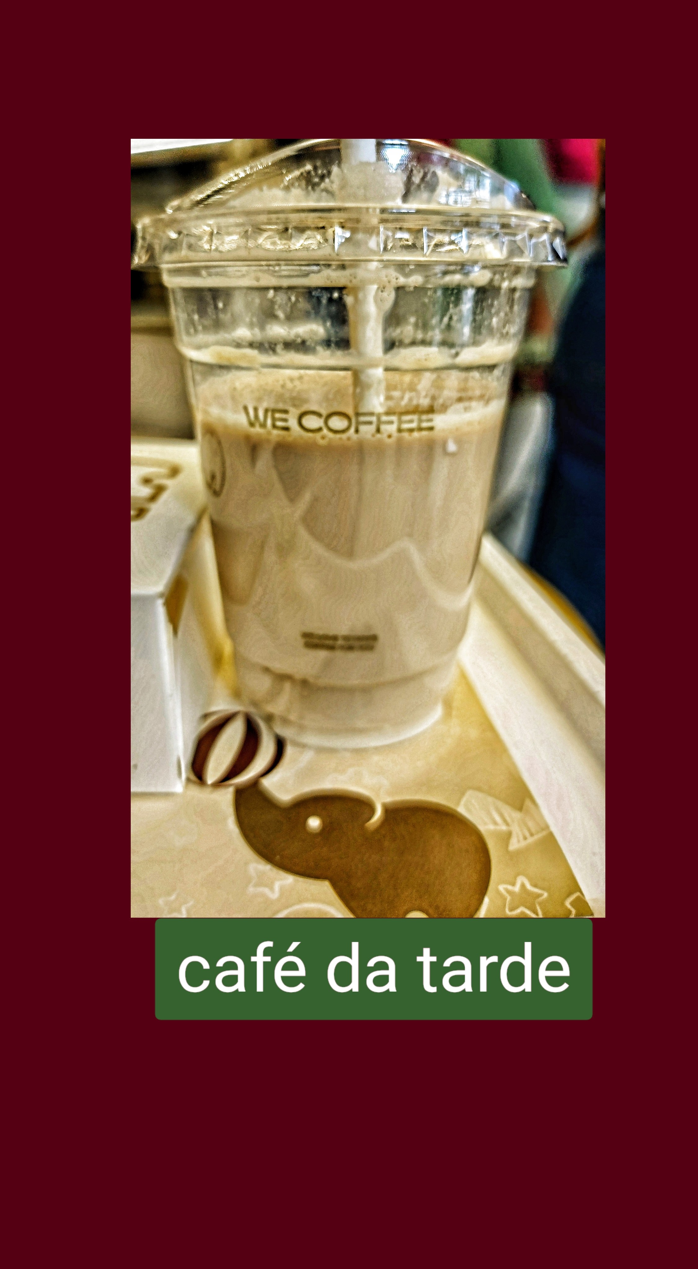 Café com leite gelado da We Coffee.
Bom, mas para o meu paladar, meio 