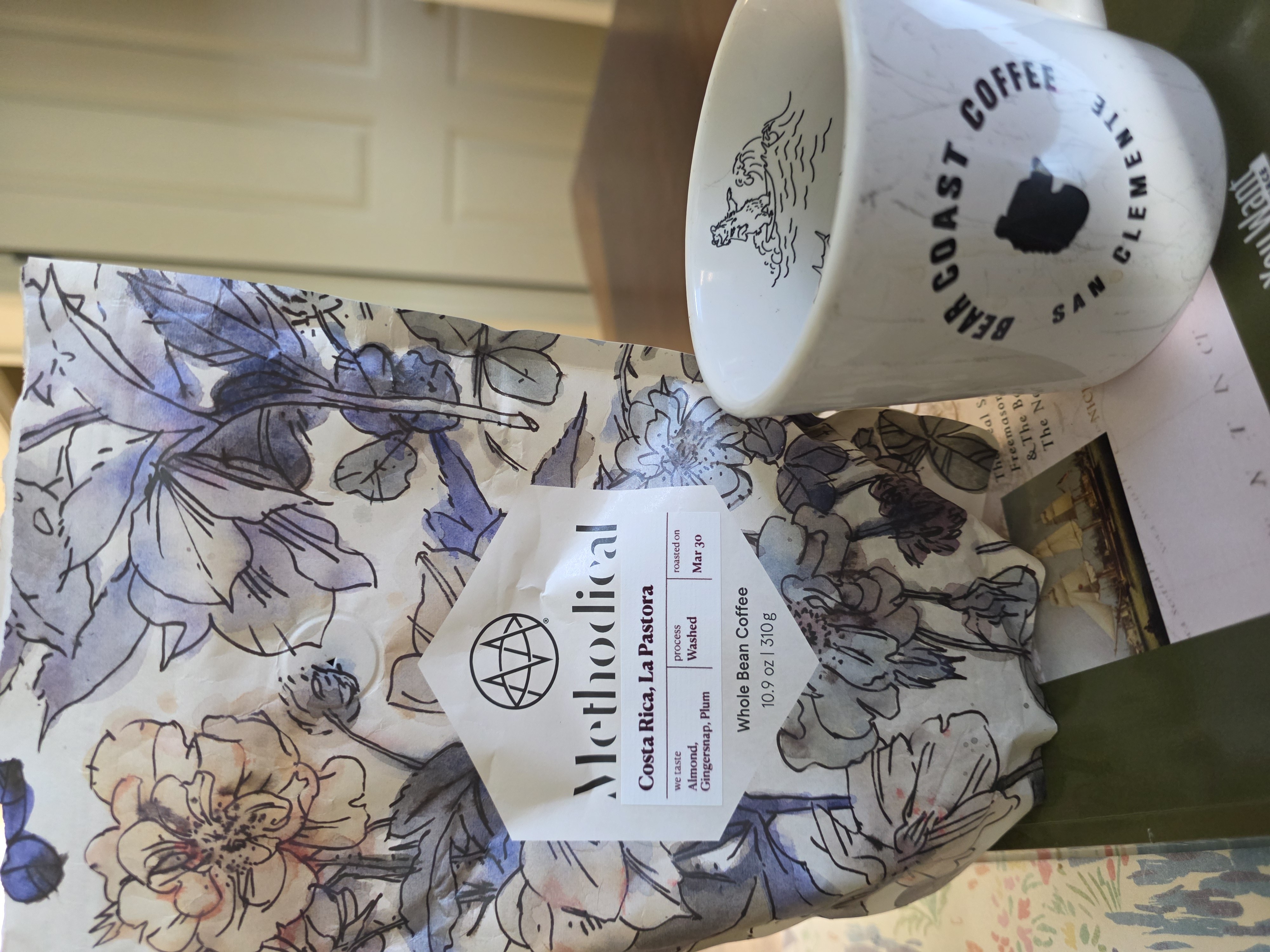 A smooth cup of coffee with hints of almond and light red grapes. expertly roasted. I highly recommend. 