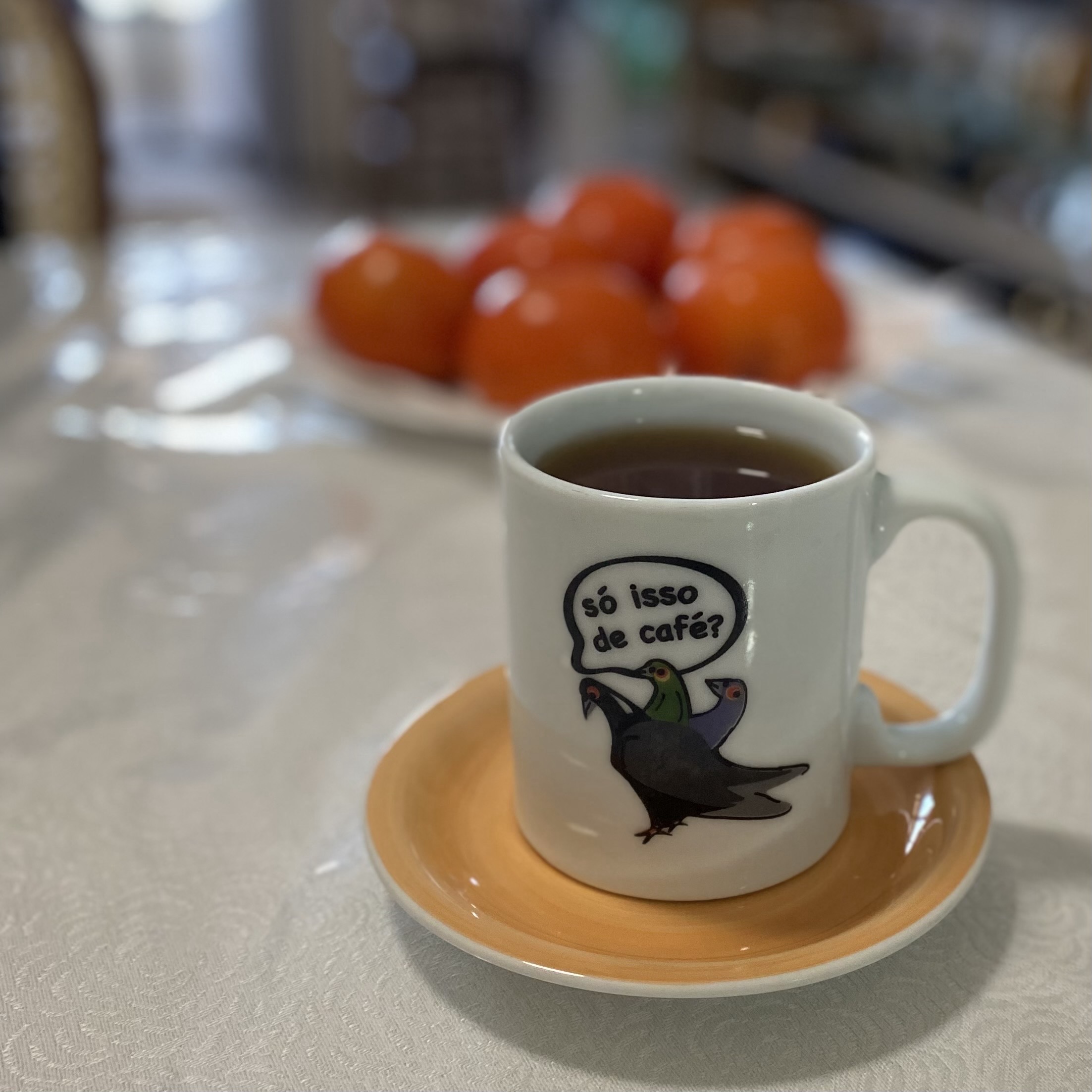 Um café coado tem seu valor 🤎

E essa xícara é meu xodó, da @kaffacafeteria ☕️