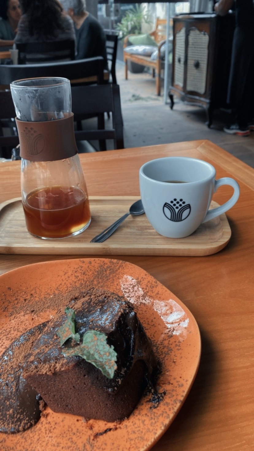 Um café com notas florais delicadas e que me agradou bastante no Aeropress 🥰
