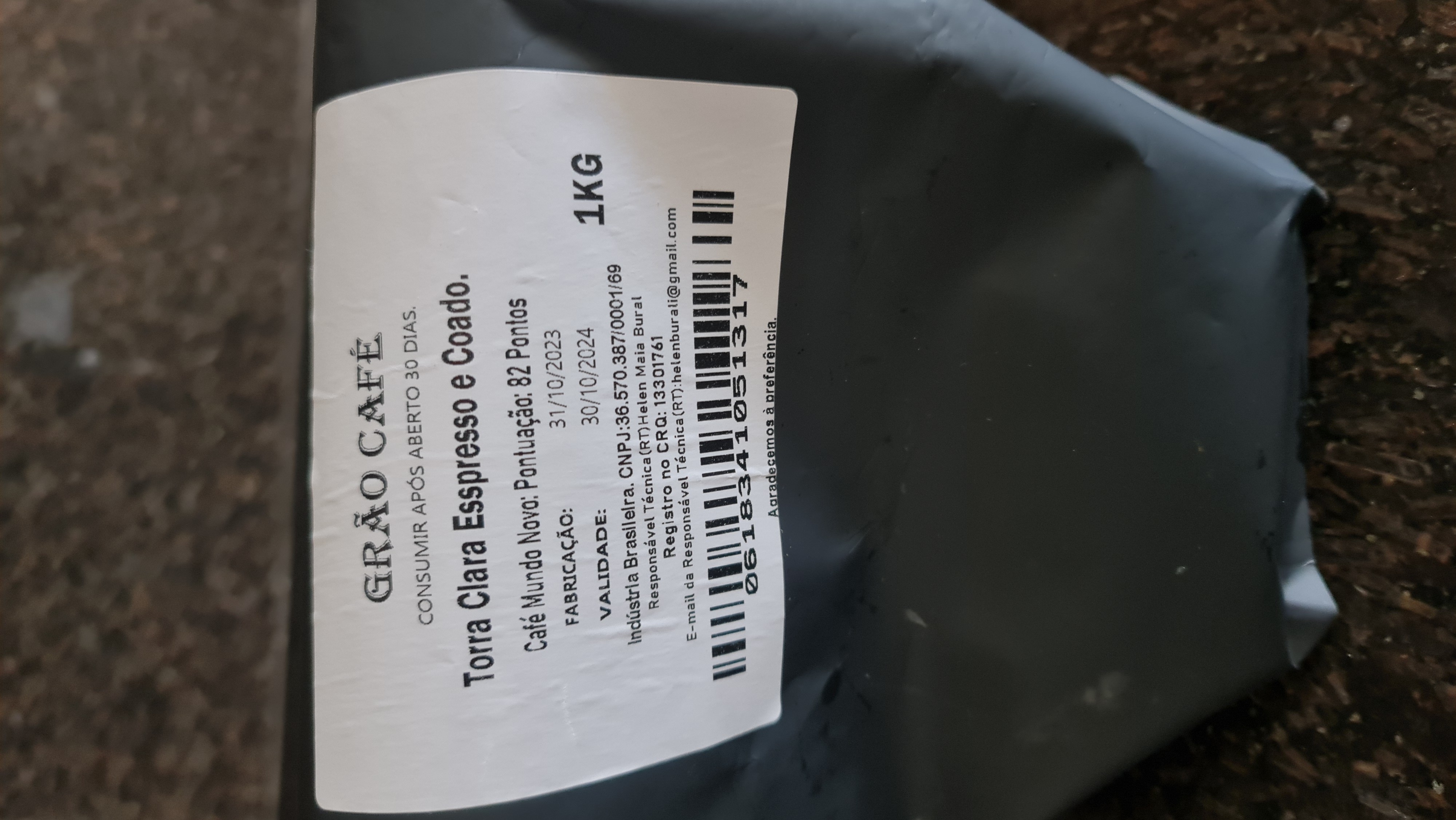 Muito bom, para iniciar o dia. Encorpado notas de caramelo, cor negra. 