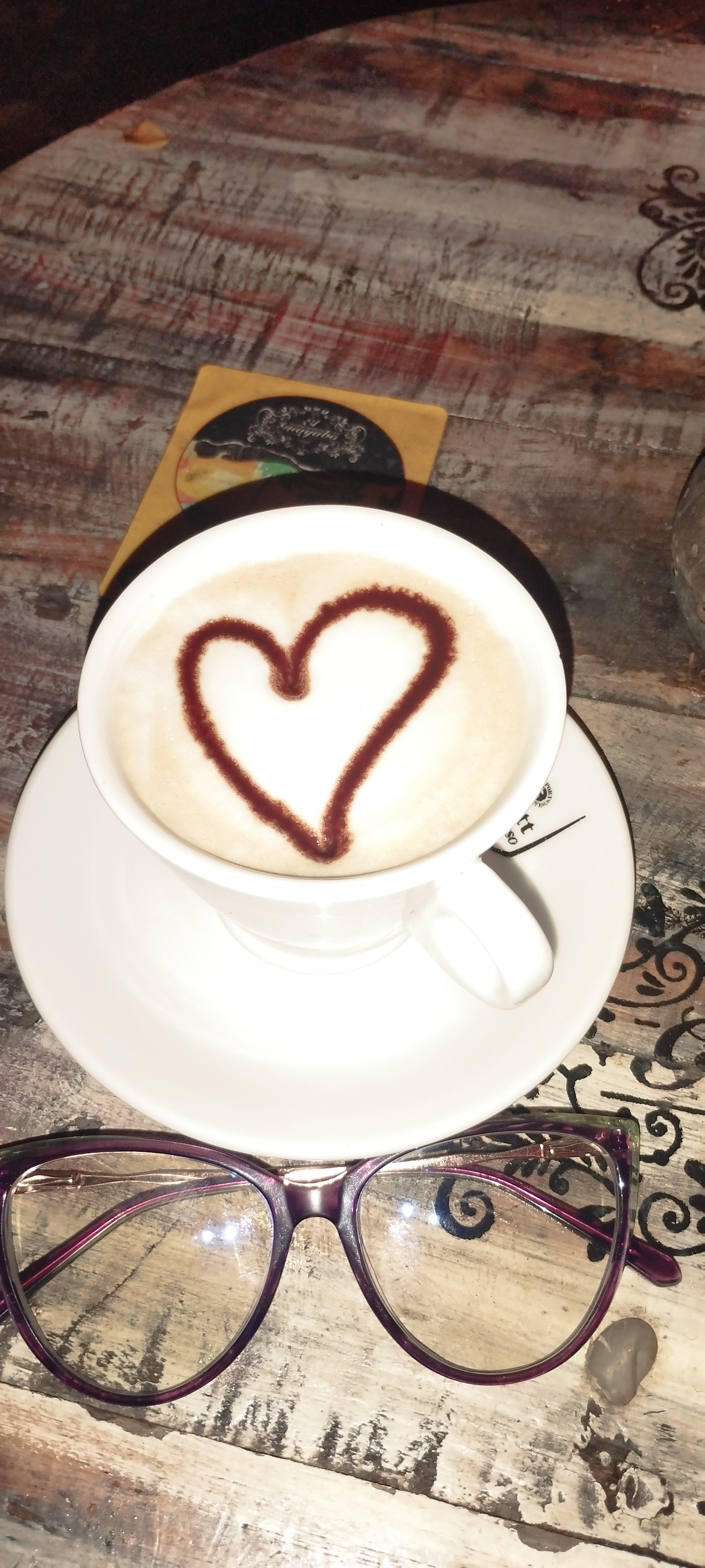 café clásico, buen café, buena música y buena compañía