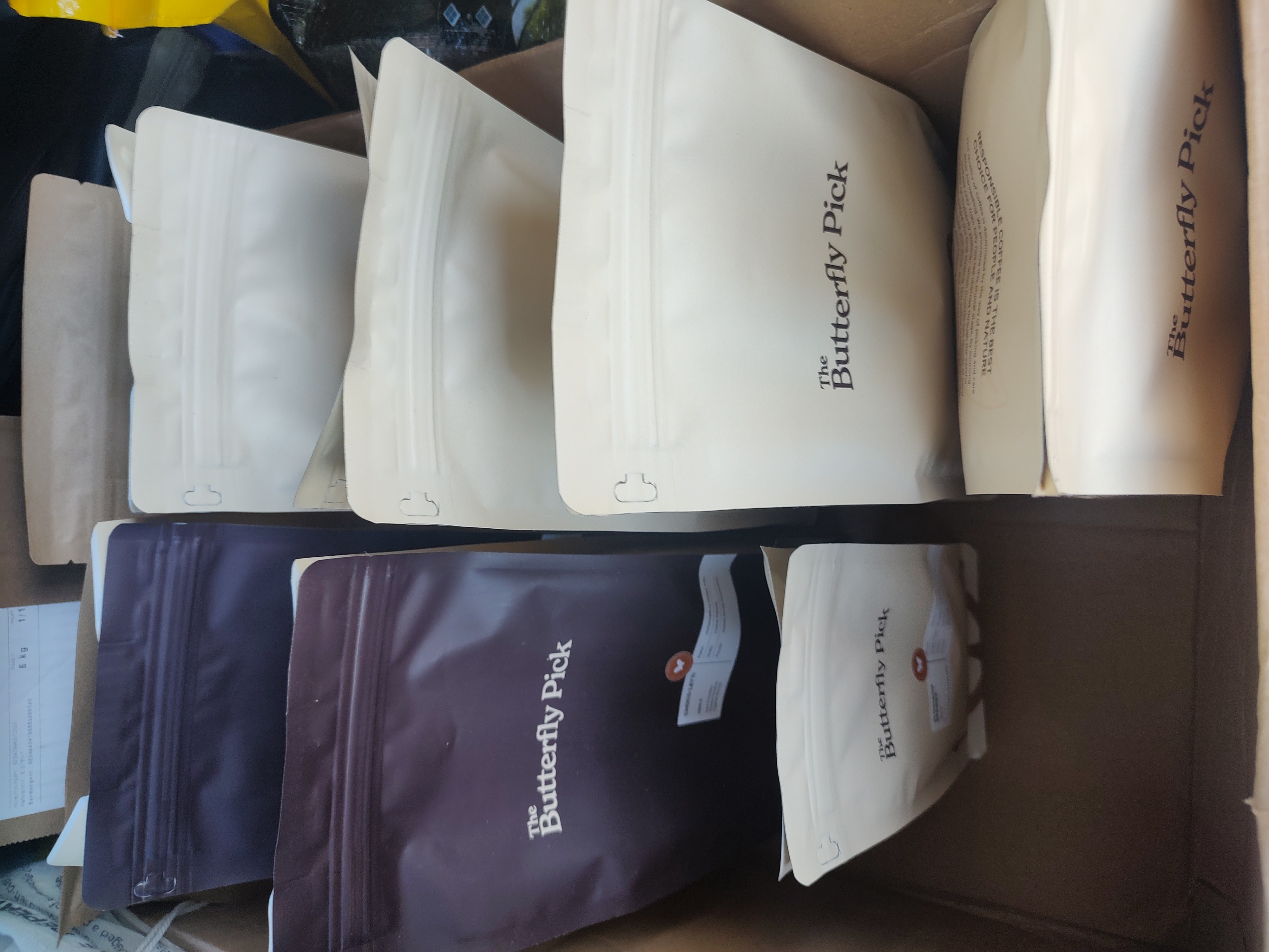 my new coffee shipment arrived yesterday. just in time for the international coffee day. perfect! 