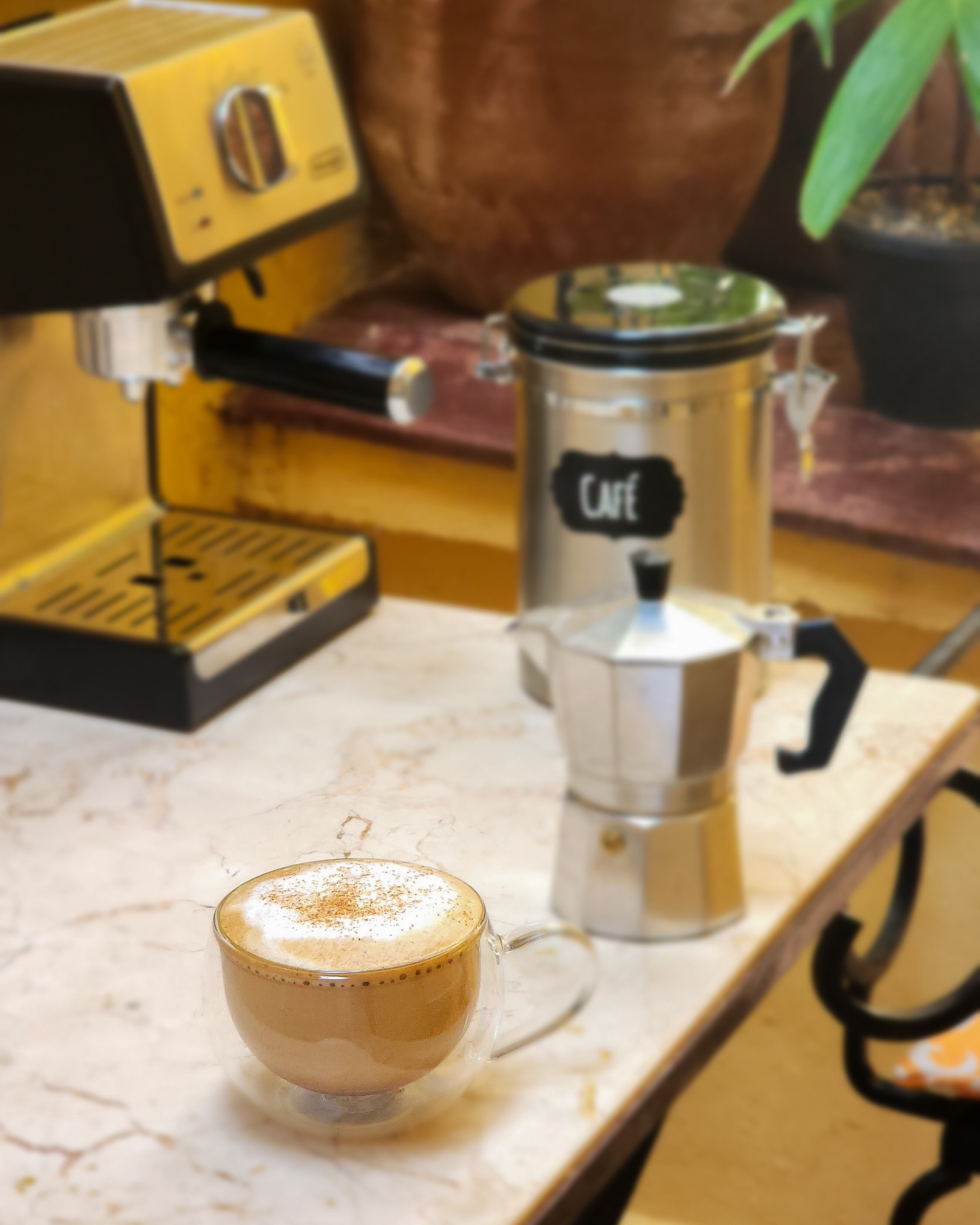 Capuccino by Moka Pot, Havana Cuba 🇨🇺