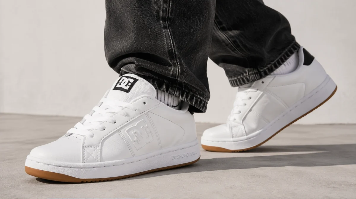 Zapatillas DC Shoes Striker para hombre por sólo 35,31€ con envío gratis (50% de descuento)