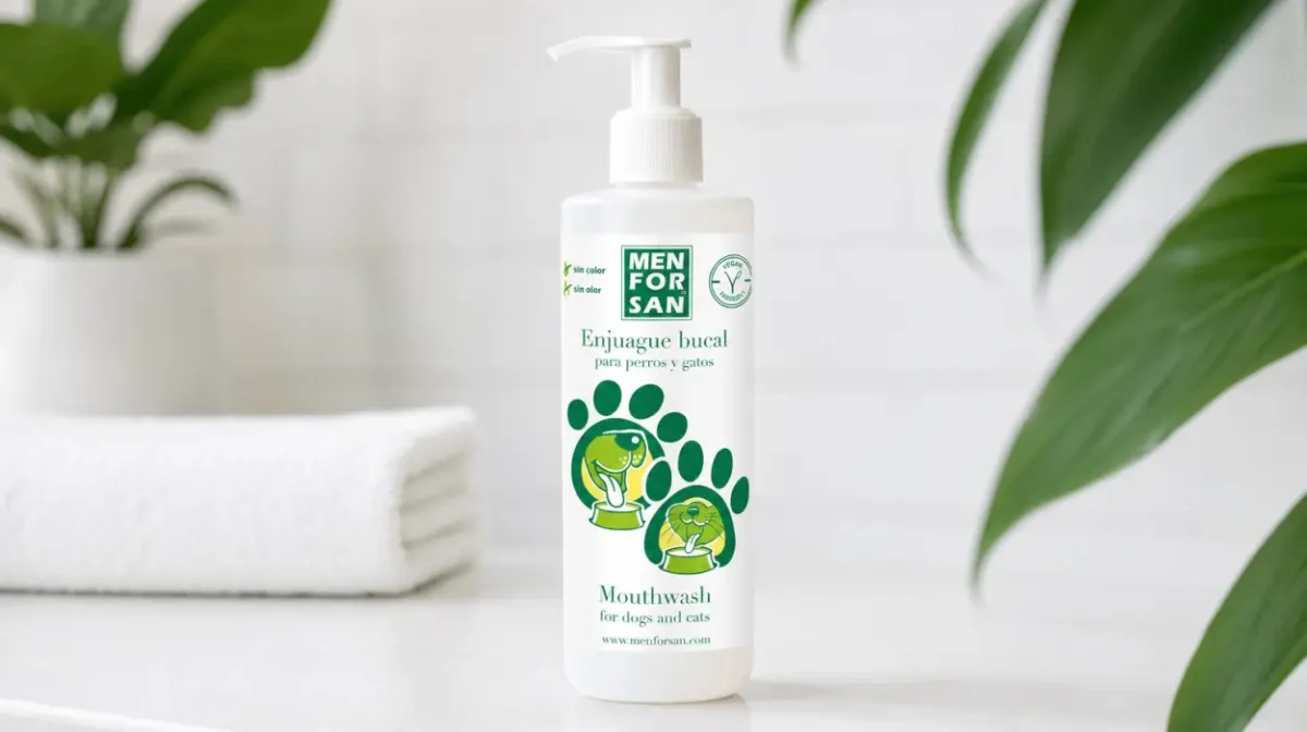 Enjuague antisarro Menforsan para perros y gatos de 500 ml por sólo 7,78€ (-38%)