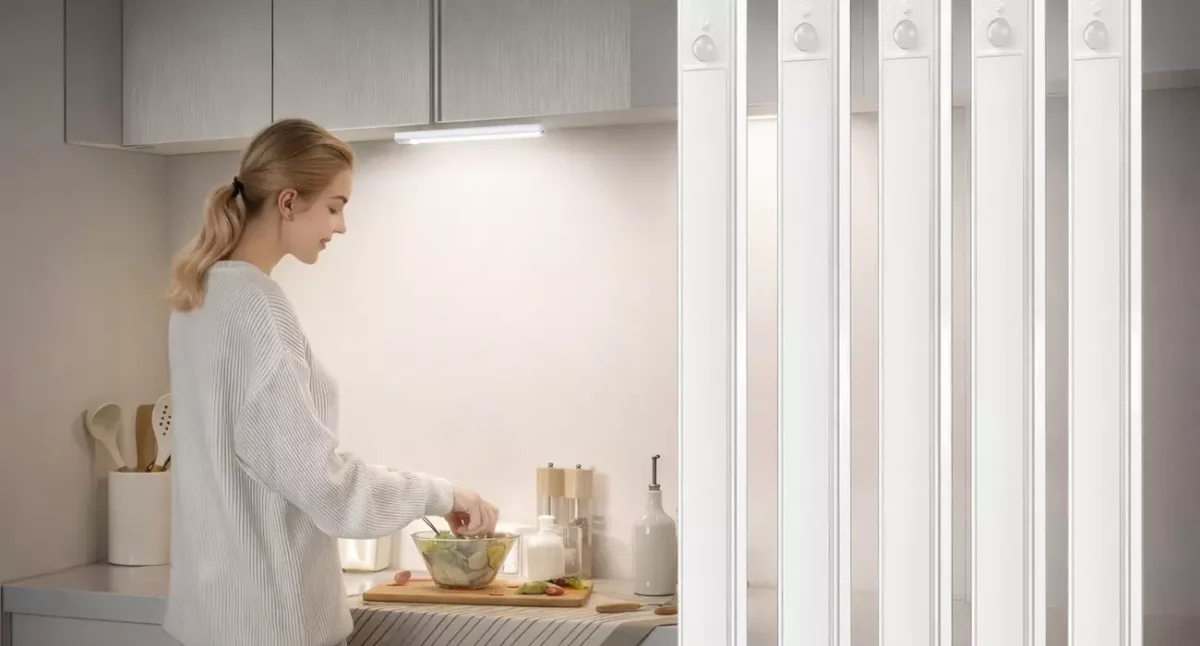 Pack x5 luces LED recargables de 30 cm con sensor de movimiento y brillo regulable por sólo 23,99€ (-40%)