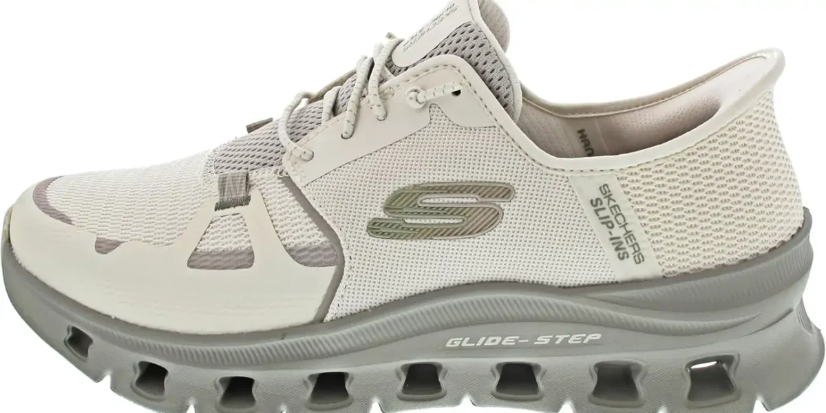 Zapatillas Skechers Slip-Ins Glide Step Pro para hombre por sólo 59,99€ con envío gratis (40% de descuento)