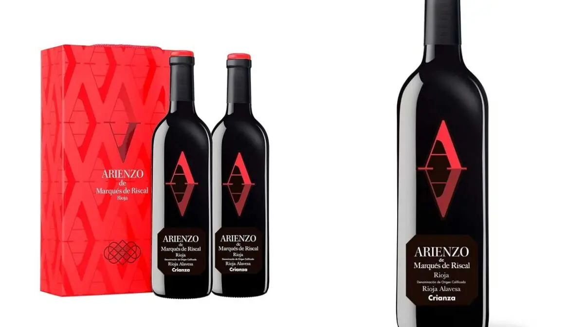 Estuche de 2 botellas de vino tinto crianza Arienzo de Marqués de Riscal con DOCa Rioja por sólo 15,20€ (-18%)