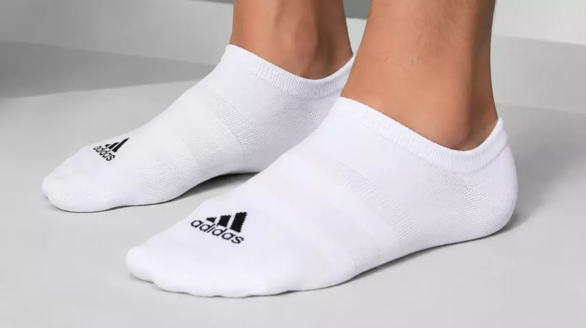 Pack x3 pares de calcetines invisibles Adidas Thin and Light No-Show en tallas para hombre por sólo 6€ (-50%)