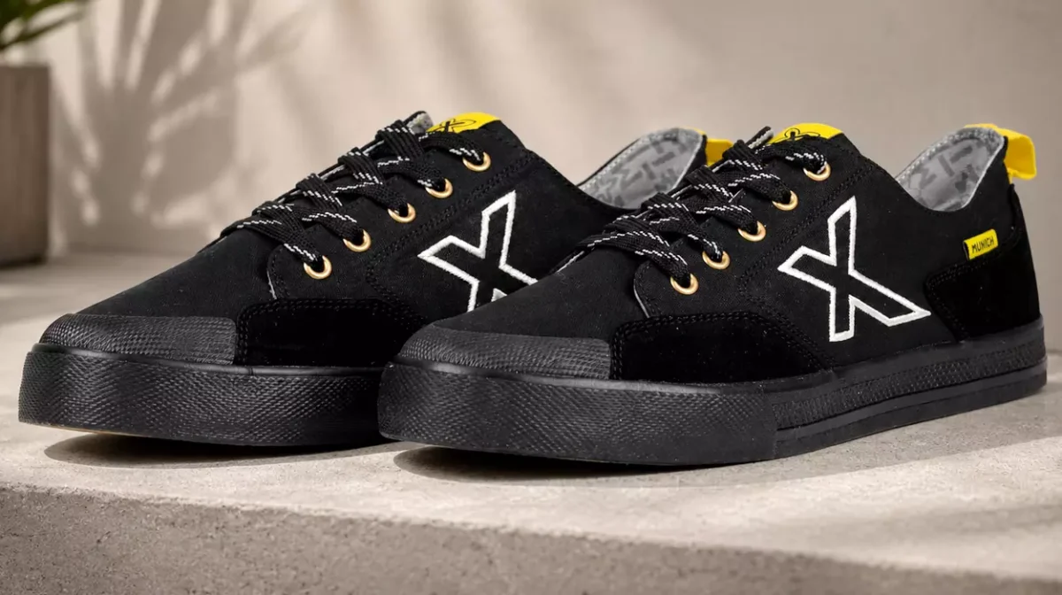 Estilo y comodidad diaria con las zapatillas Munich Swing 13 negras para hombre por sólo 35€ con envío gratis (-30%)