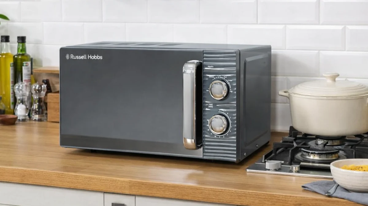 Microondas Russel Hobbs RHM1731G Inspire por sólo 59,99€ con envío gratis (39% de descuento)