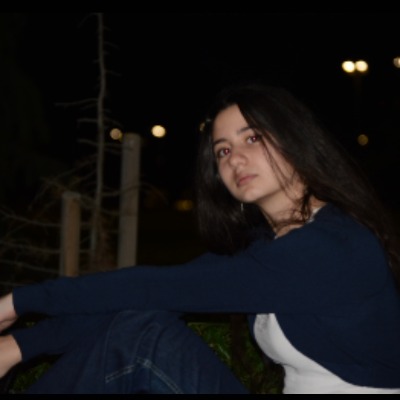 ნია ტოწკონაური