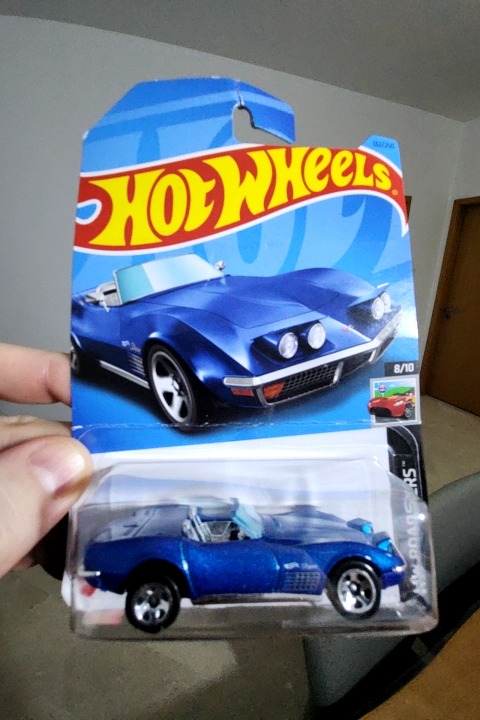 72 Stingray Convertible