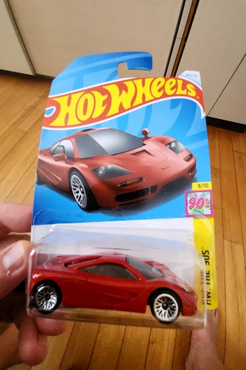McLAREN F1