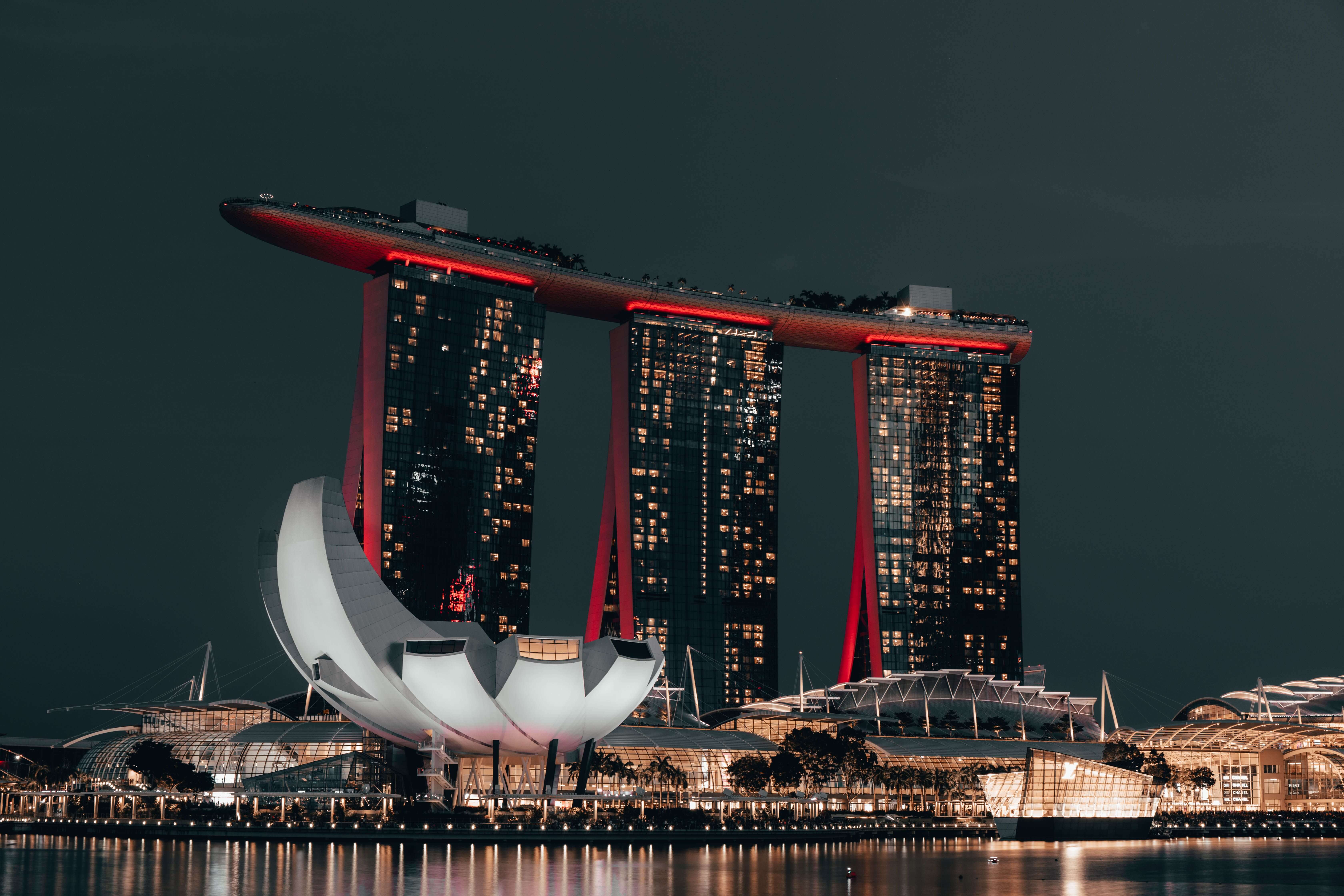 Dramatic night view of Marina Bay Sands