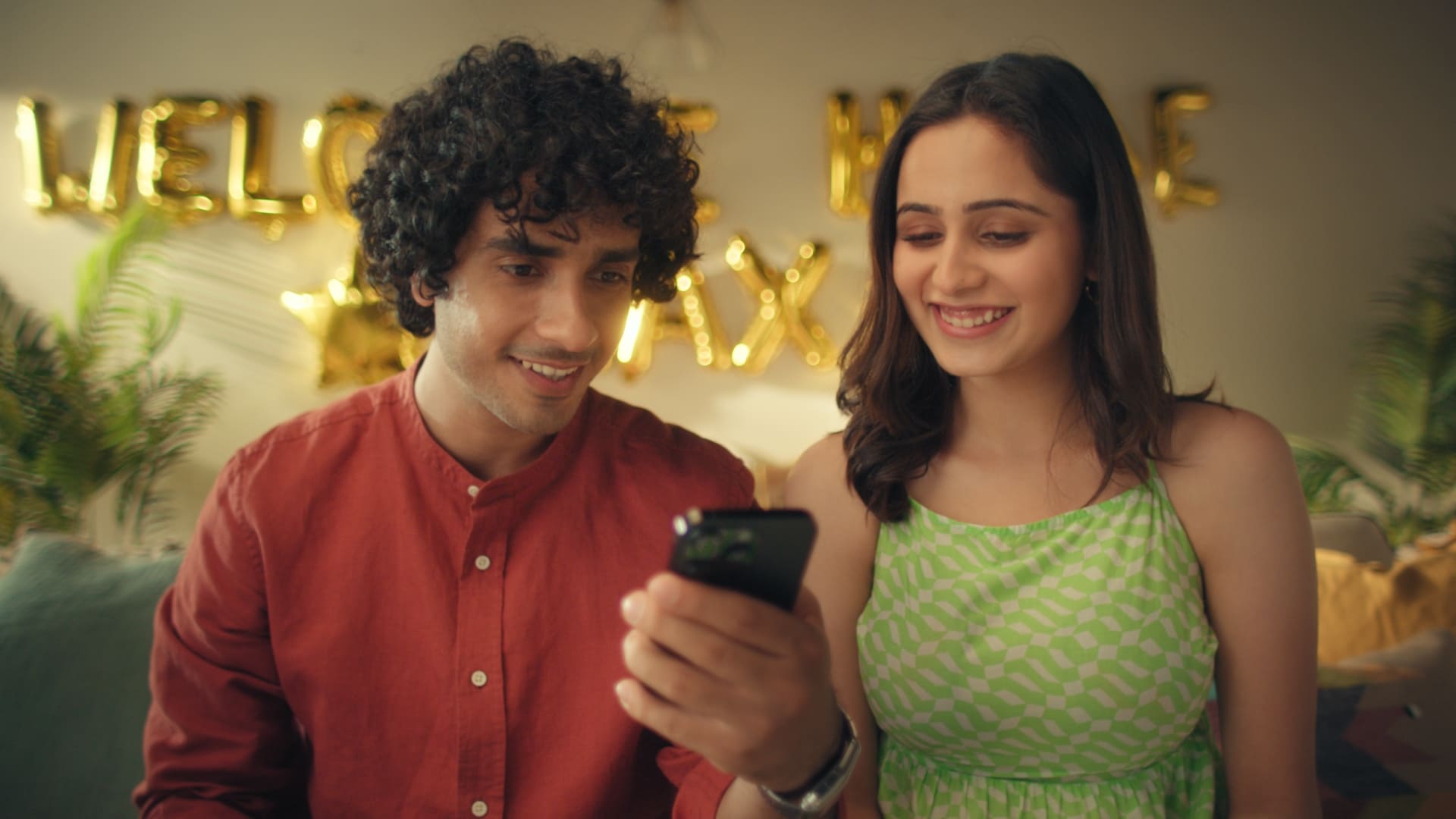 Max's First Day | Supertails.com