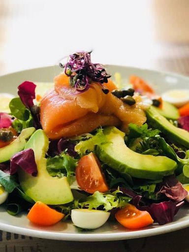 Ensalada de Salmón y aguacate