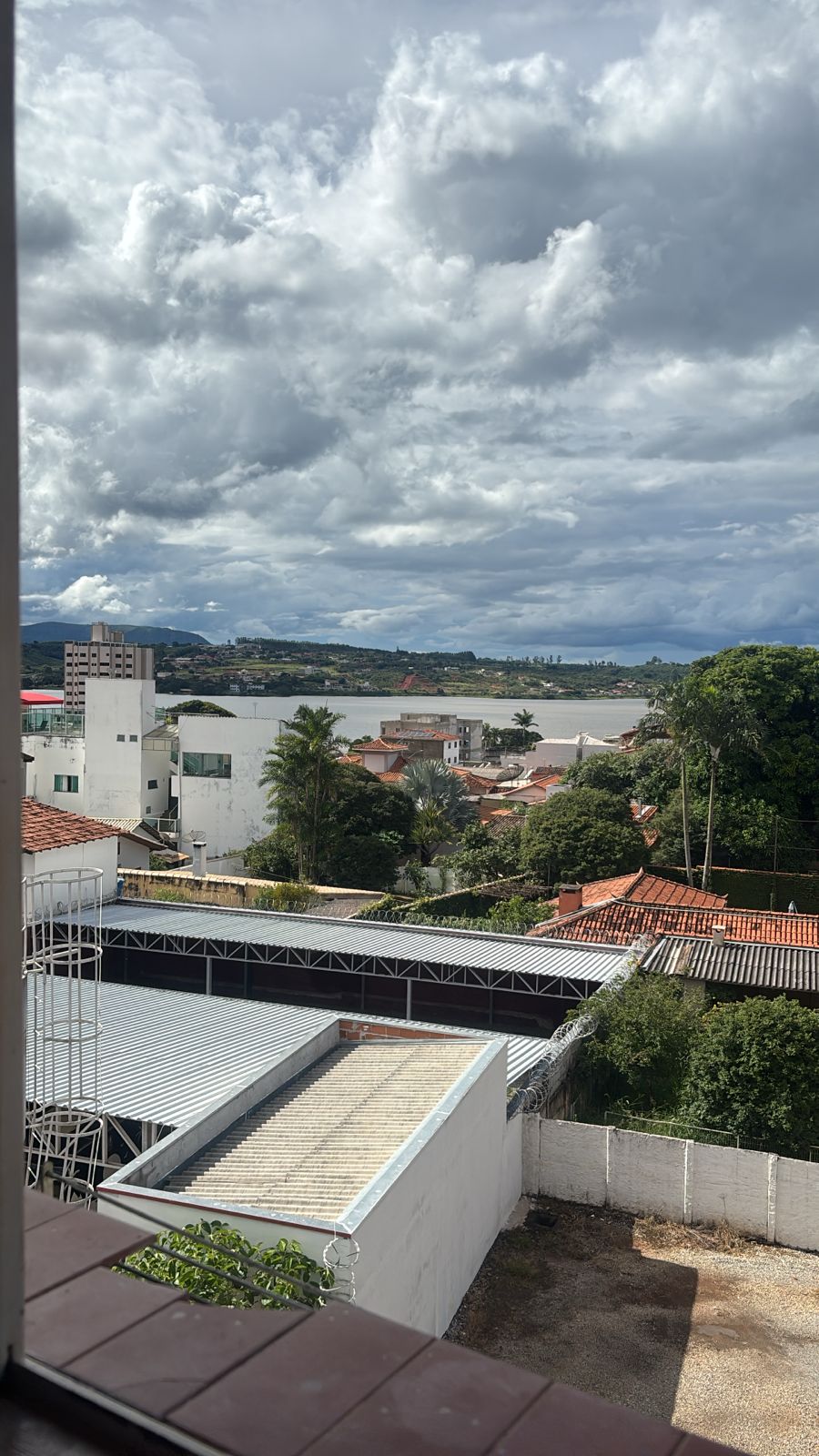 APARTAMENTO PARA LOCAÇÃO- CENTRO