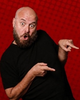 Paulinho Serra - 40+ - Sábado 03 de Outubro às 18:30 - Joker Comedy Bar Vila Velha