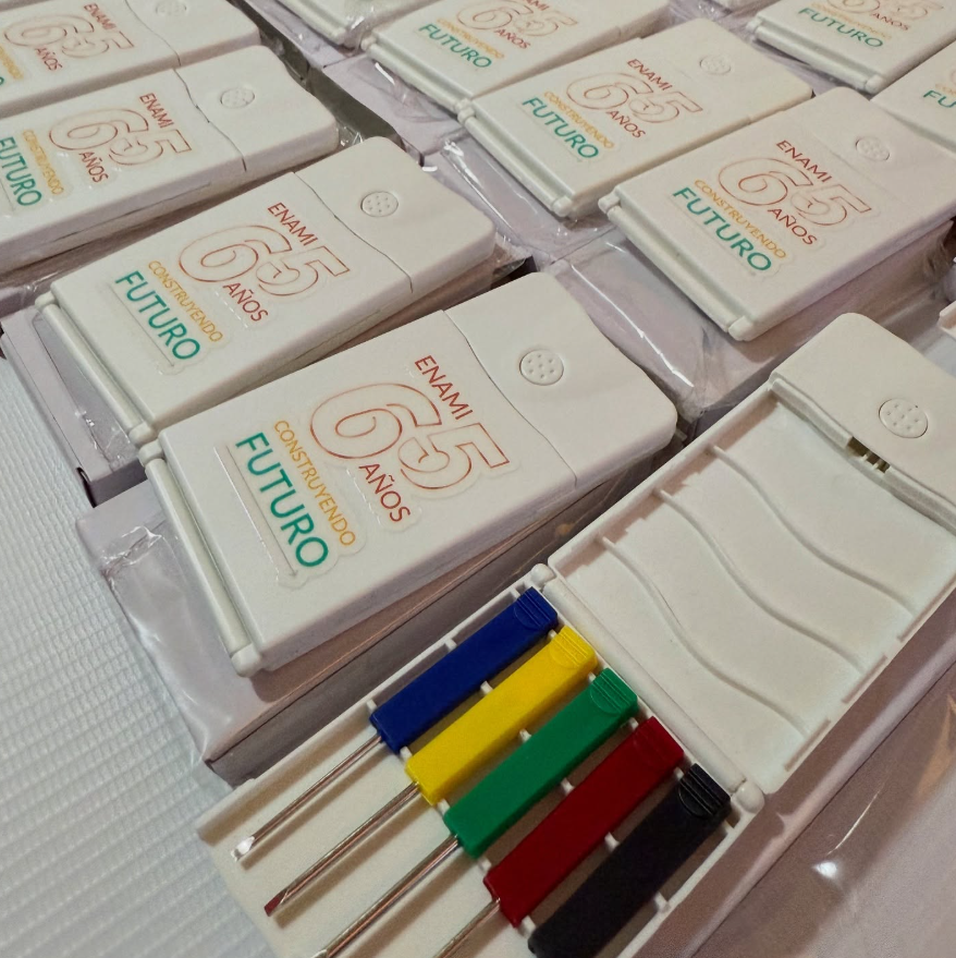 Kit desatornillador de bolsillo personalizado DTF UV