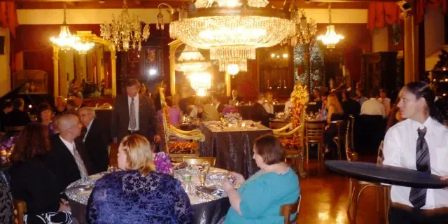 The Candlelight Walk with Ghosts Tour