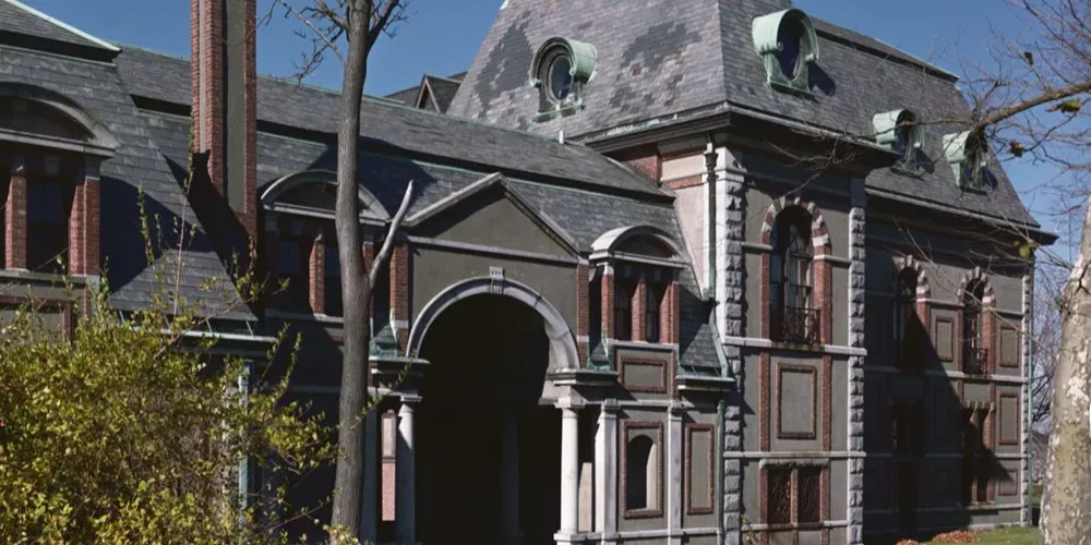 The Belcourt Guided Tour 