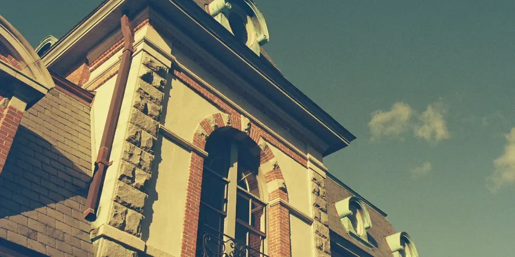 The Belcourt Guided Tour 