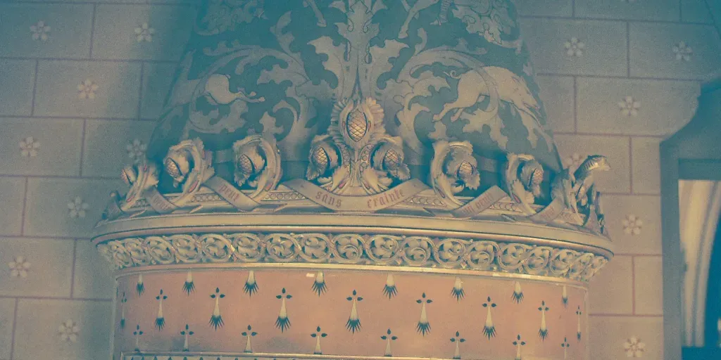 The Belcourt Guided Tour 