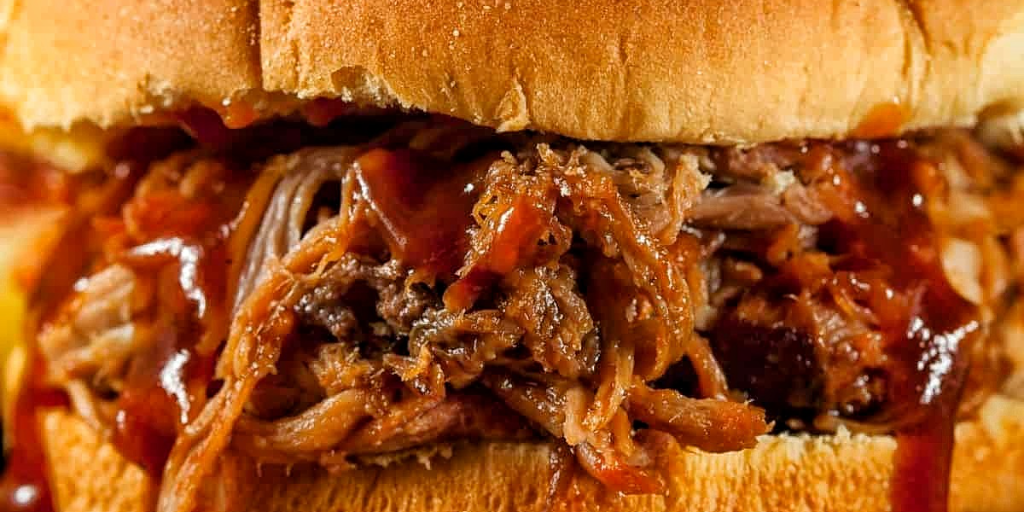 Decades 90s/Y2k BBQ Pulled Pork Vs The Dolphins