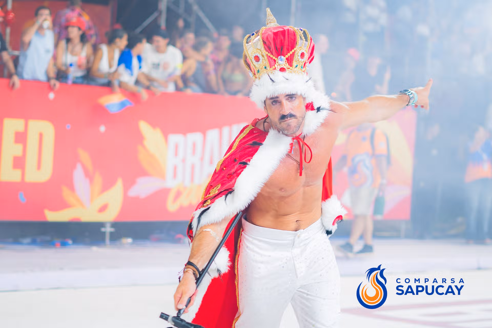 Galeria de fotos de la Cuarta Noche de Corso 14-02-26