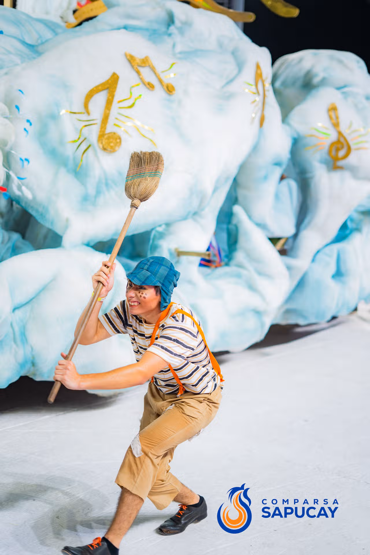 Galeria de fotos de la Cuarta Noche de Corso 14-02-26