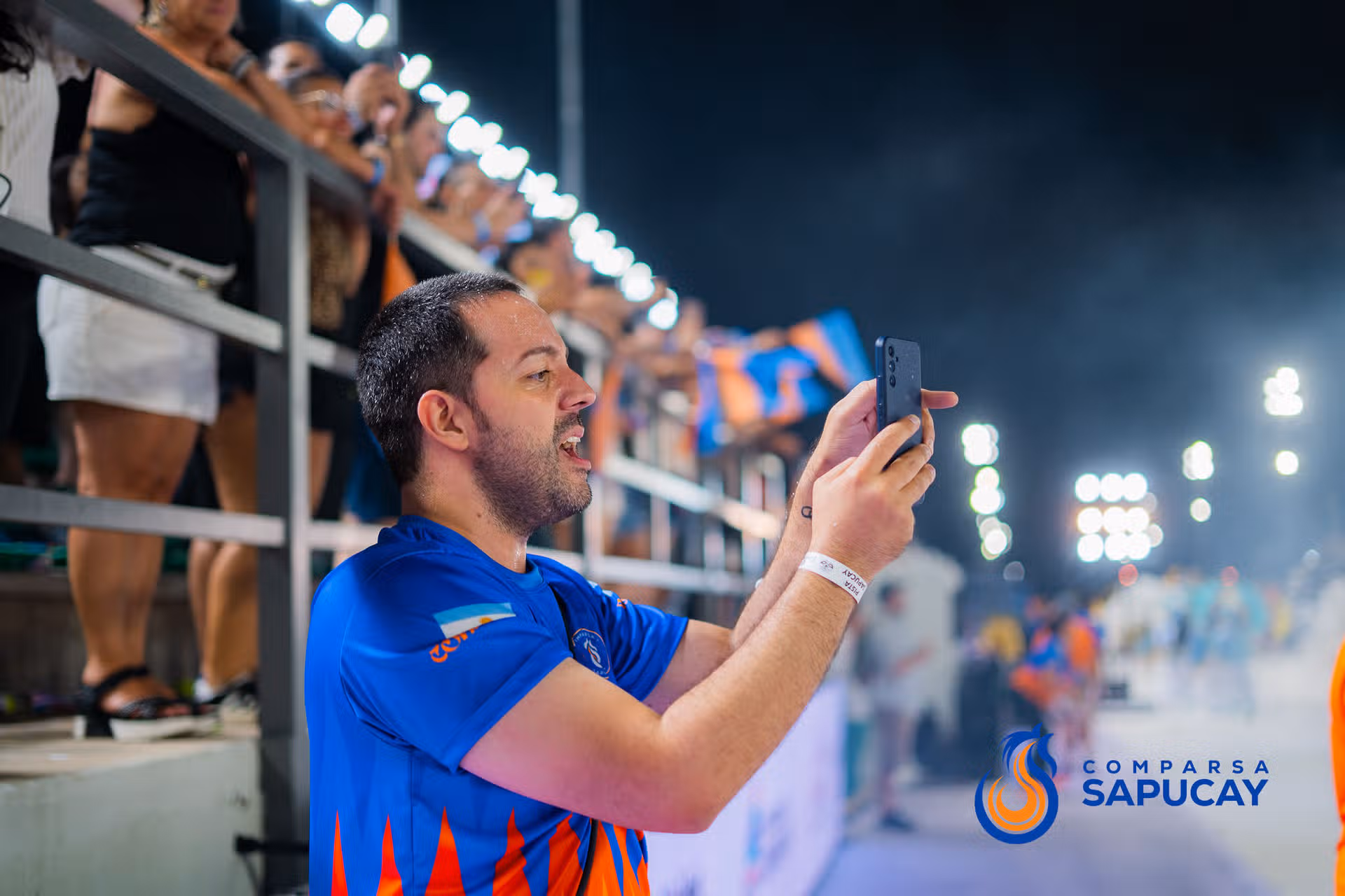 Galeria de fotos de la Cuarta Noche de Corso 14-02-26