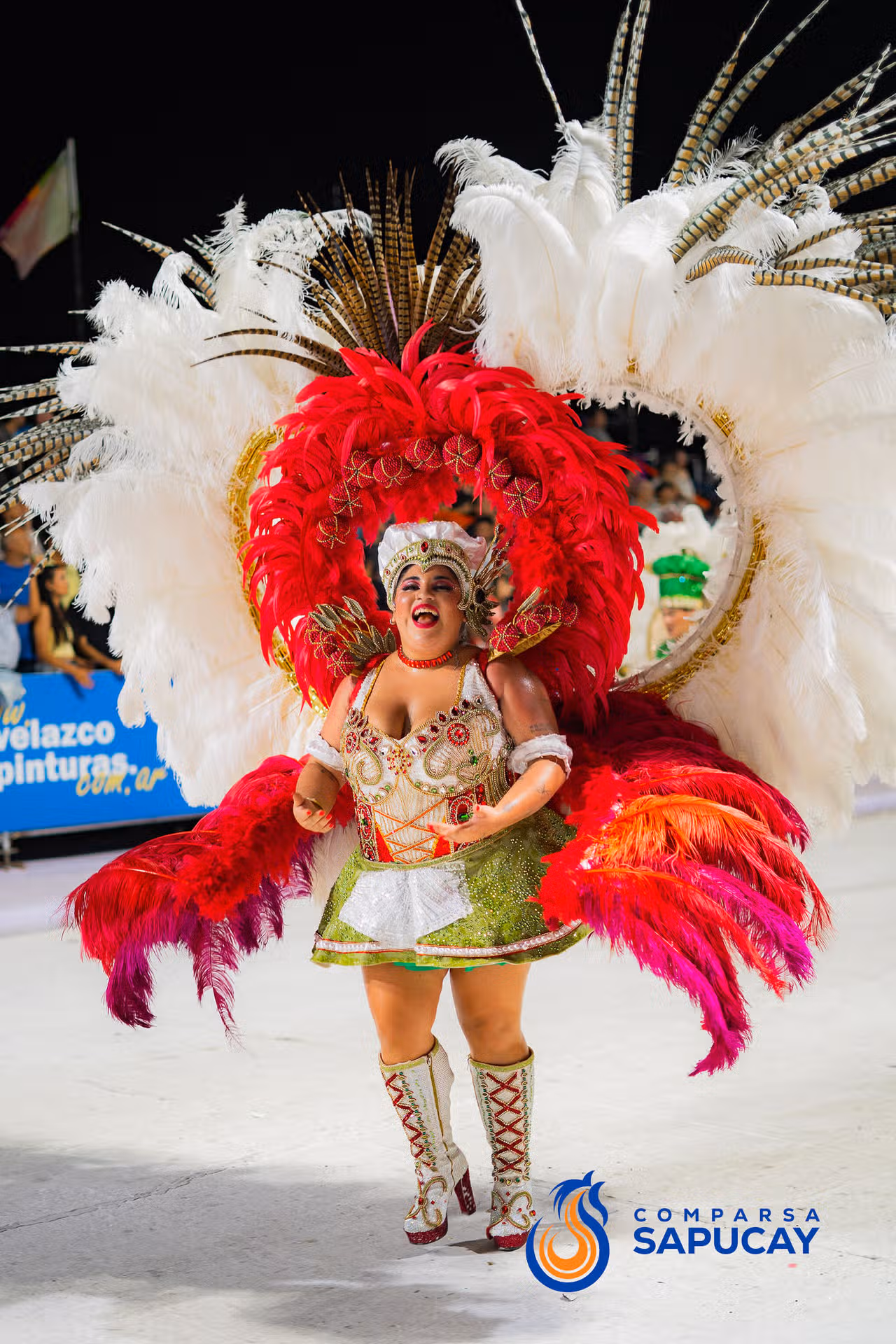 Galeria de fotos de la Cuarta Noche de Corso 14-02-26