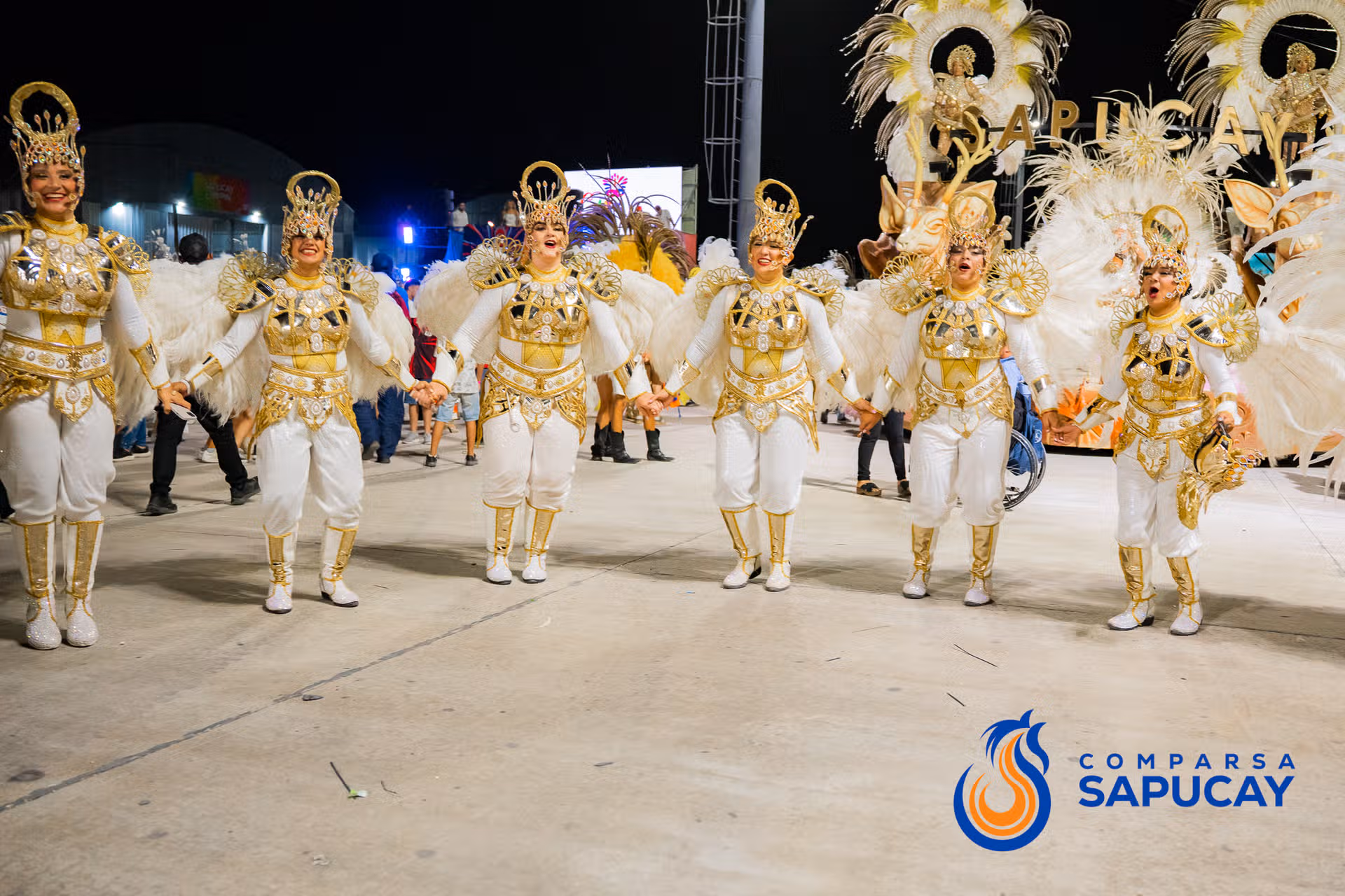 Galeria de fotos de la Novena Noche de Corso 27-02-26